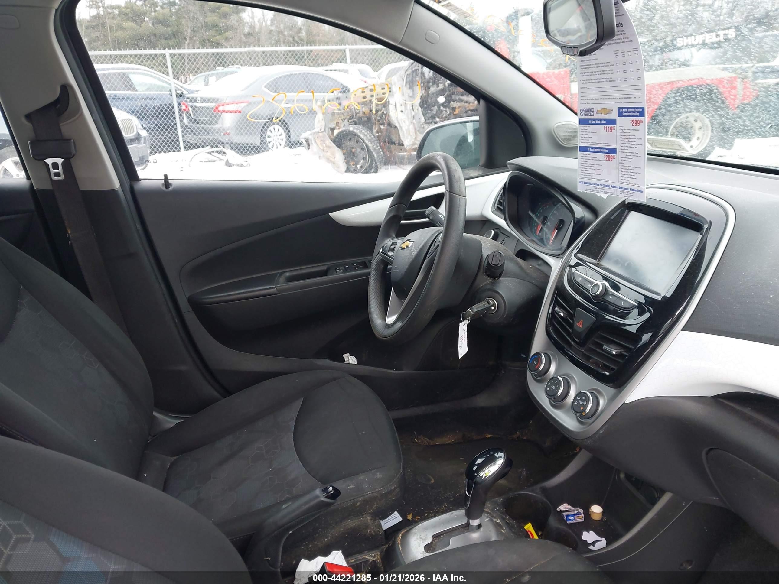 CHEVROLET SPARK image 5