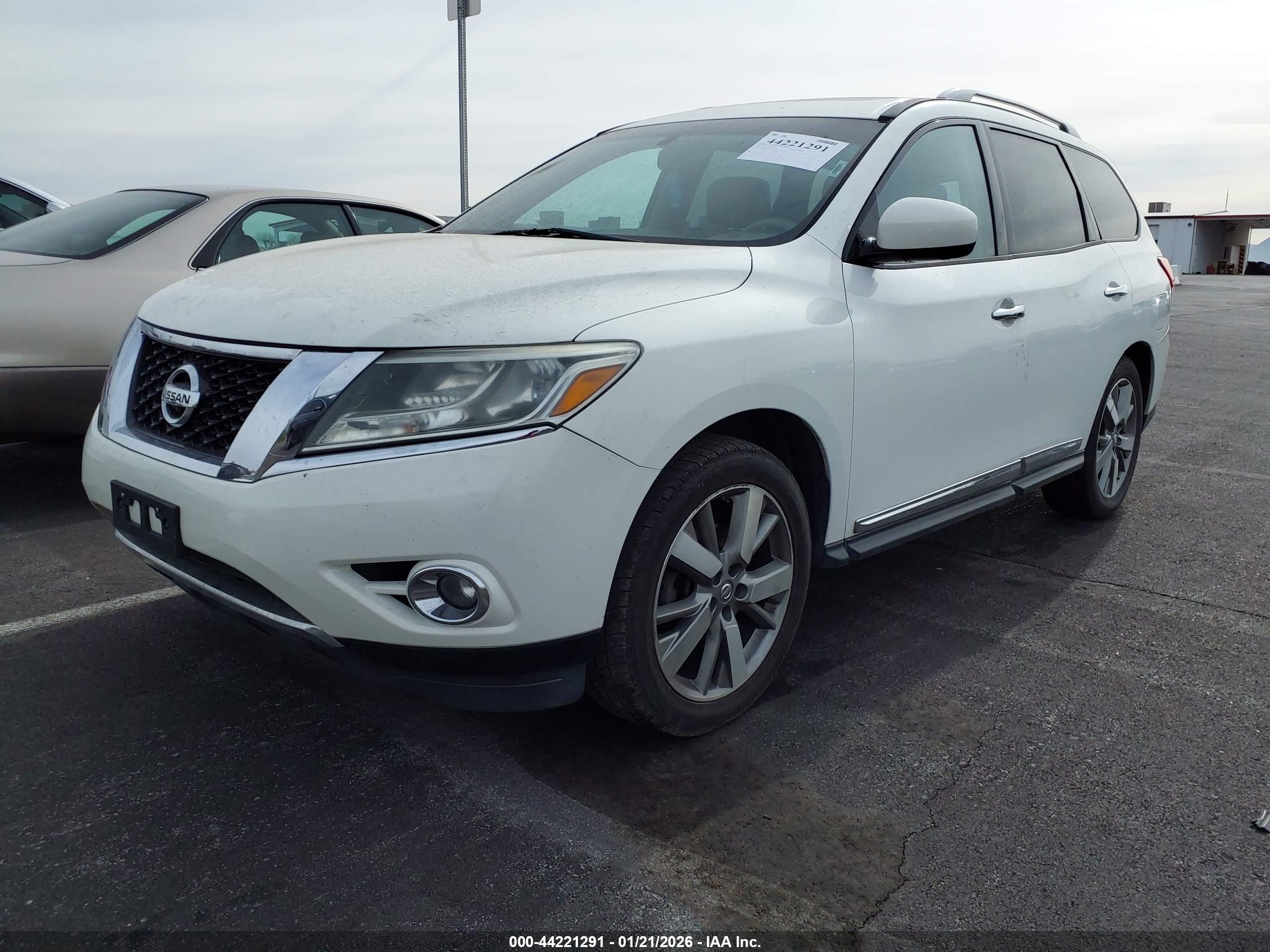 NISSAN PATHFINDER image 2