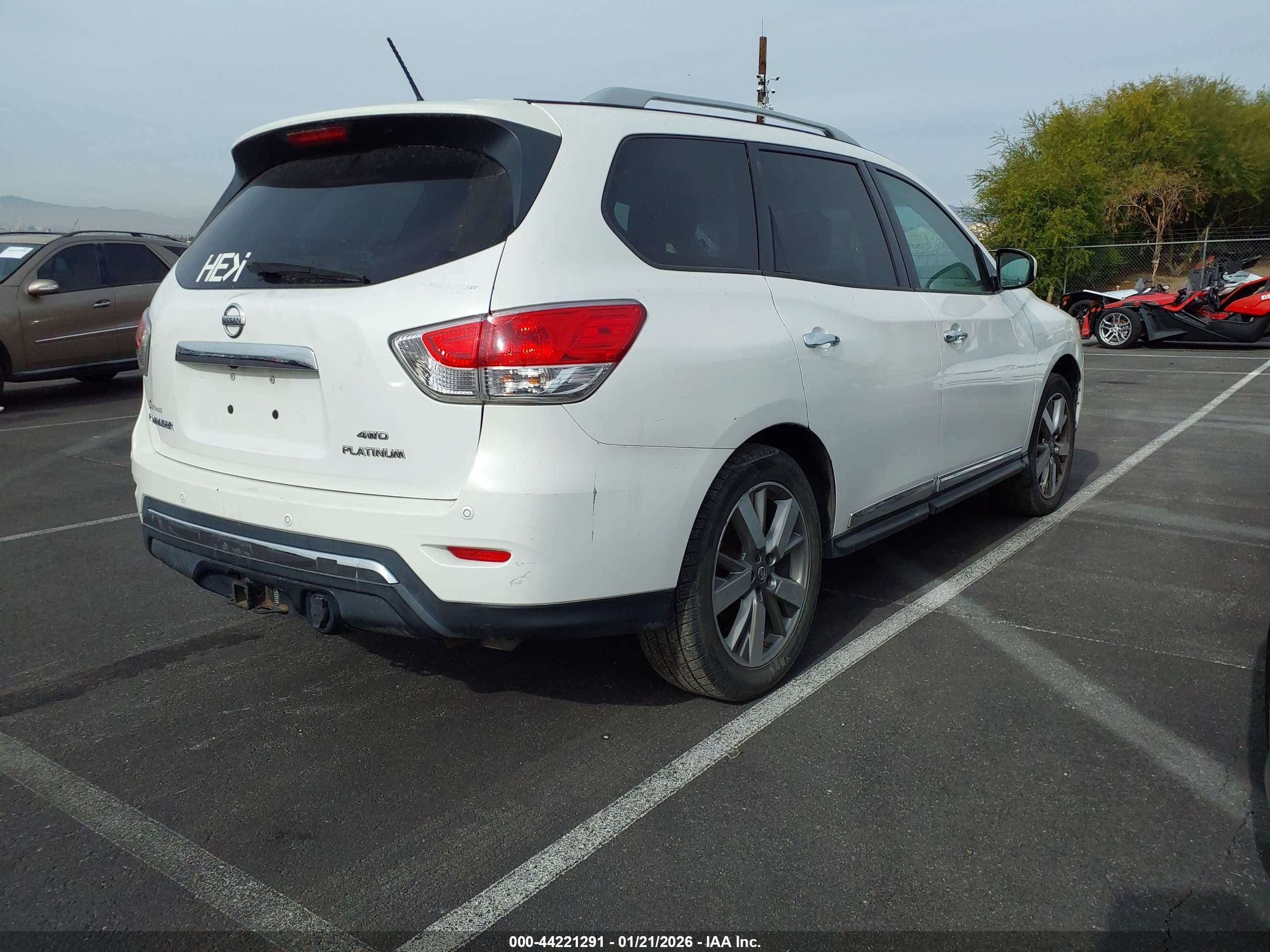 NISSAN PATHFINDER image 4