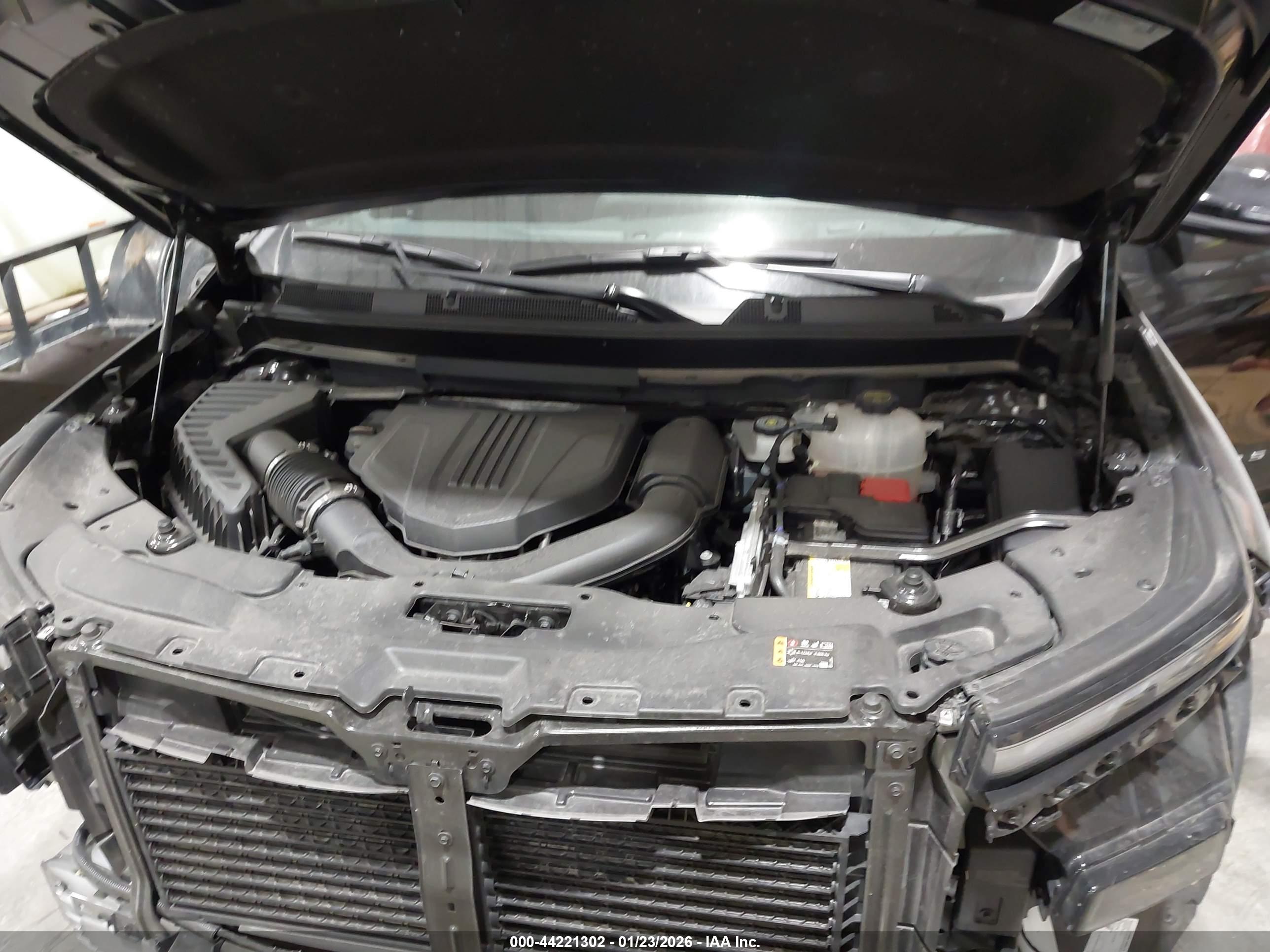 CHEVROLET TRAVERSE image 10