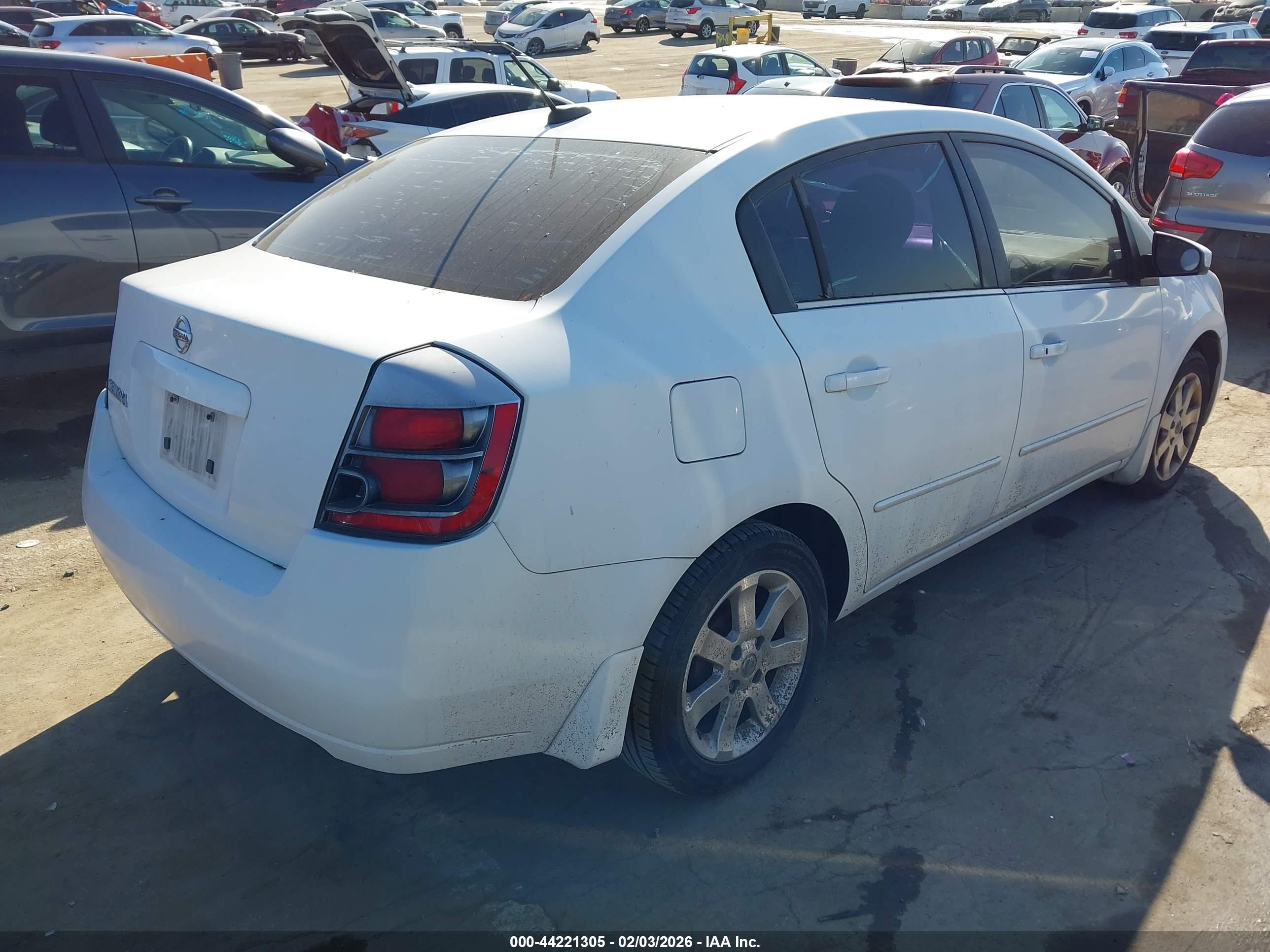NISSAN SENTRA image 4
