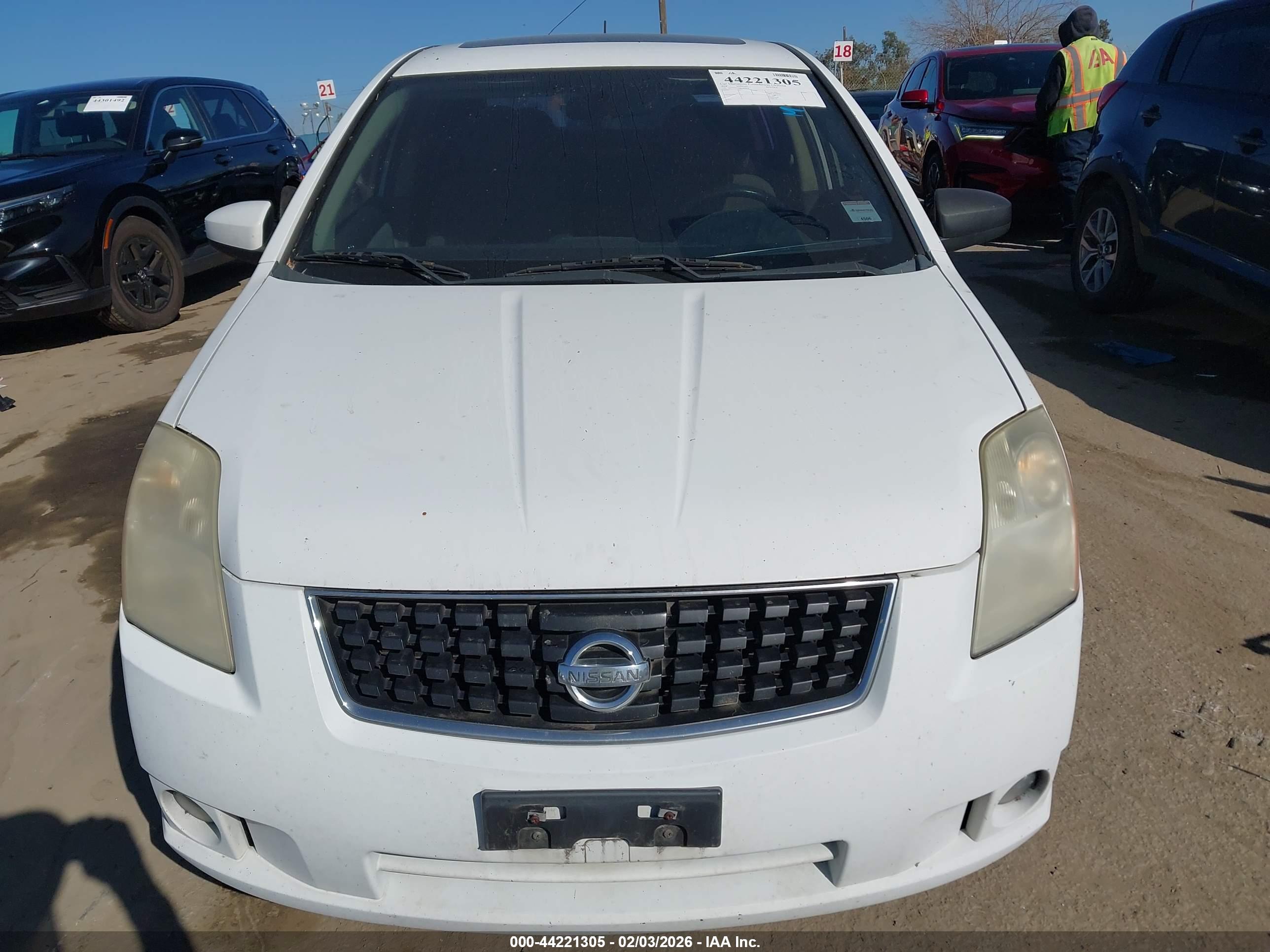 NISSAN SENTRA image 6