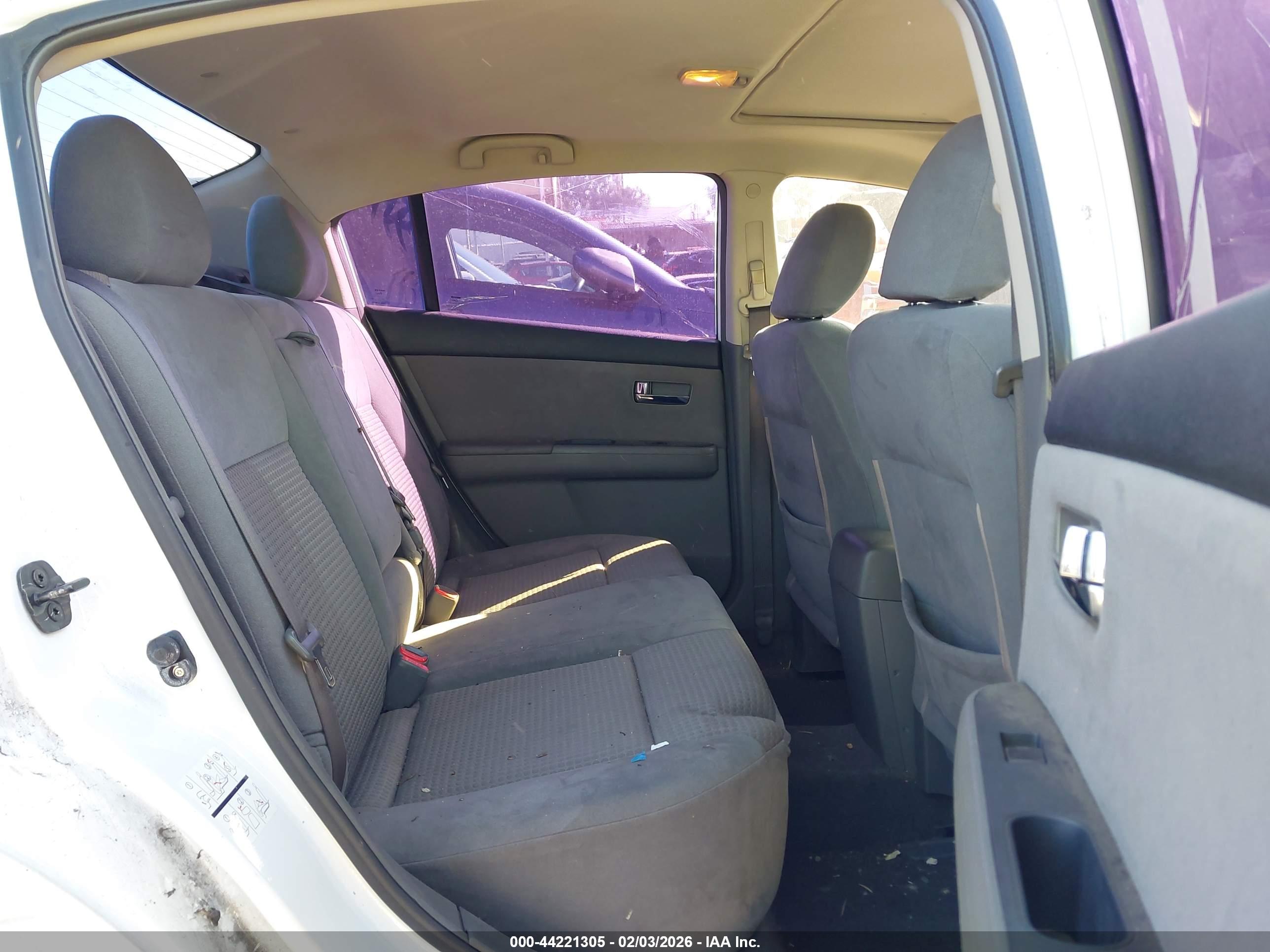 NISSAN SENTRA image 8
