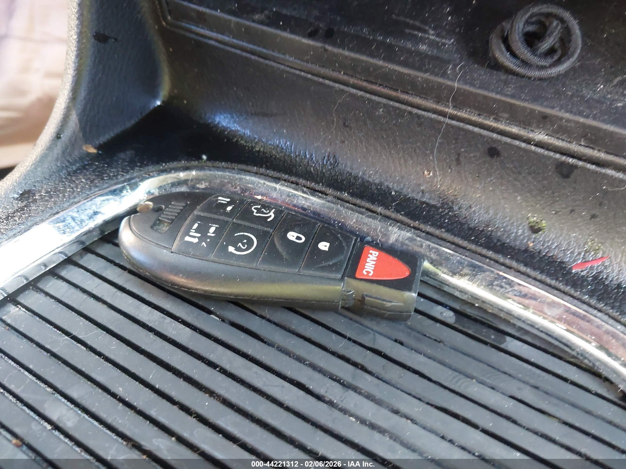 DODGE GRAND image 11