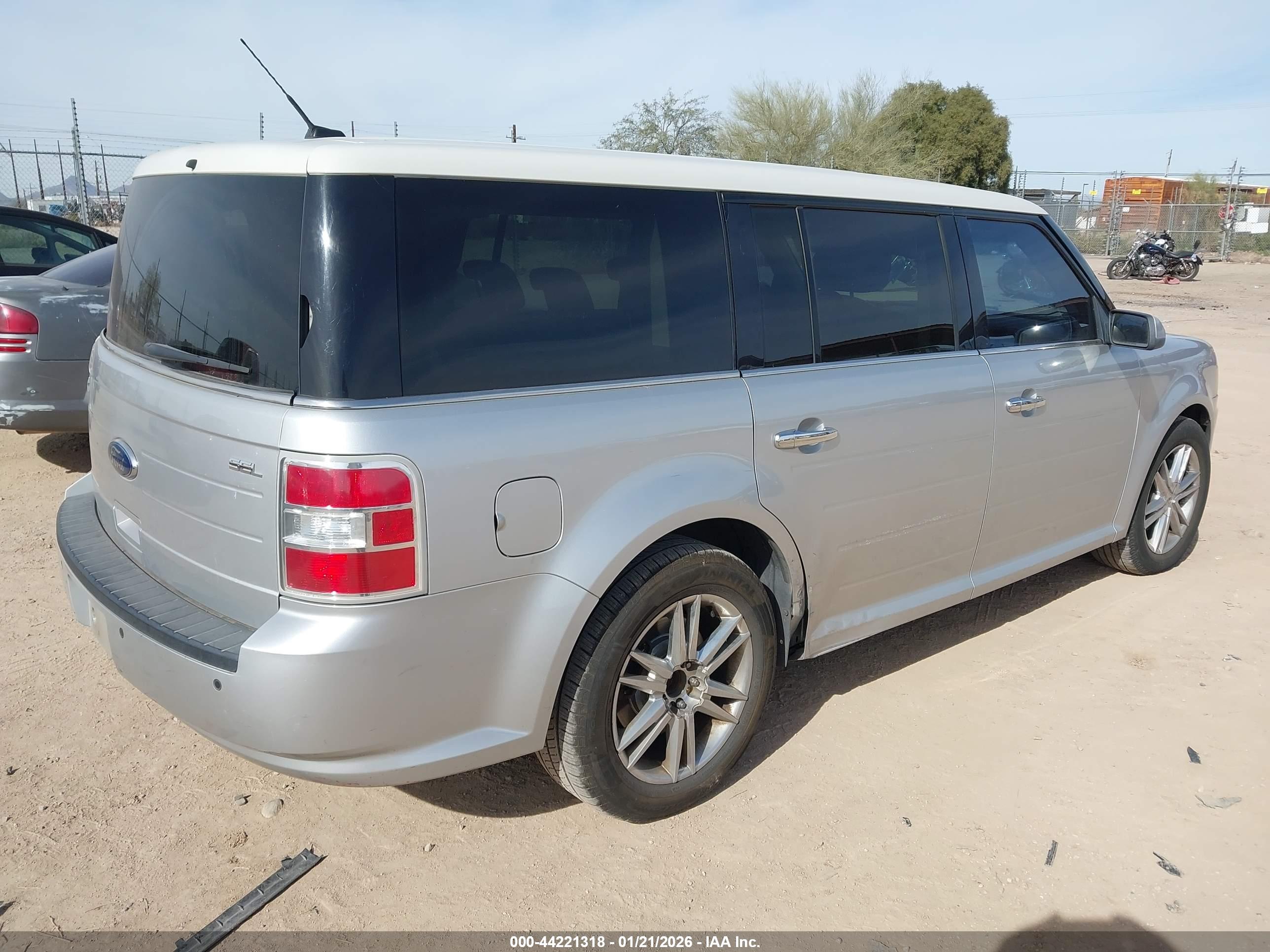 FORD FLEX image 4