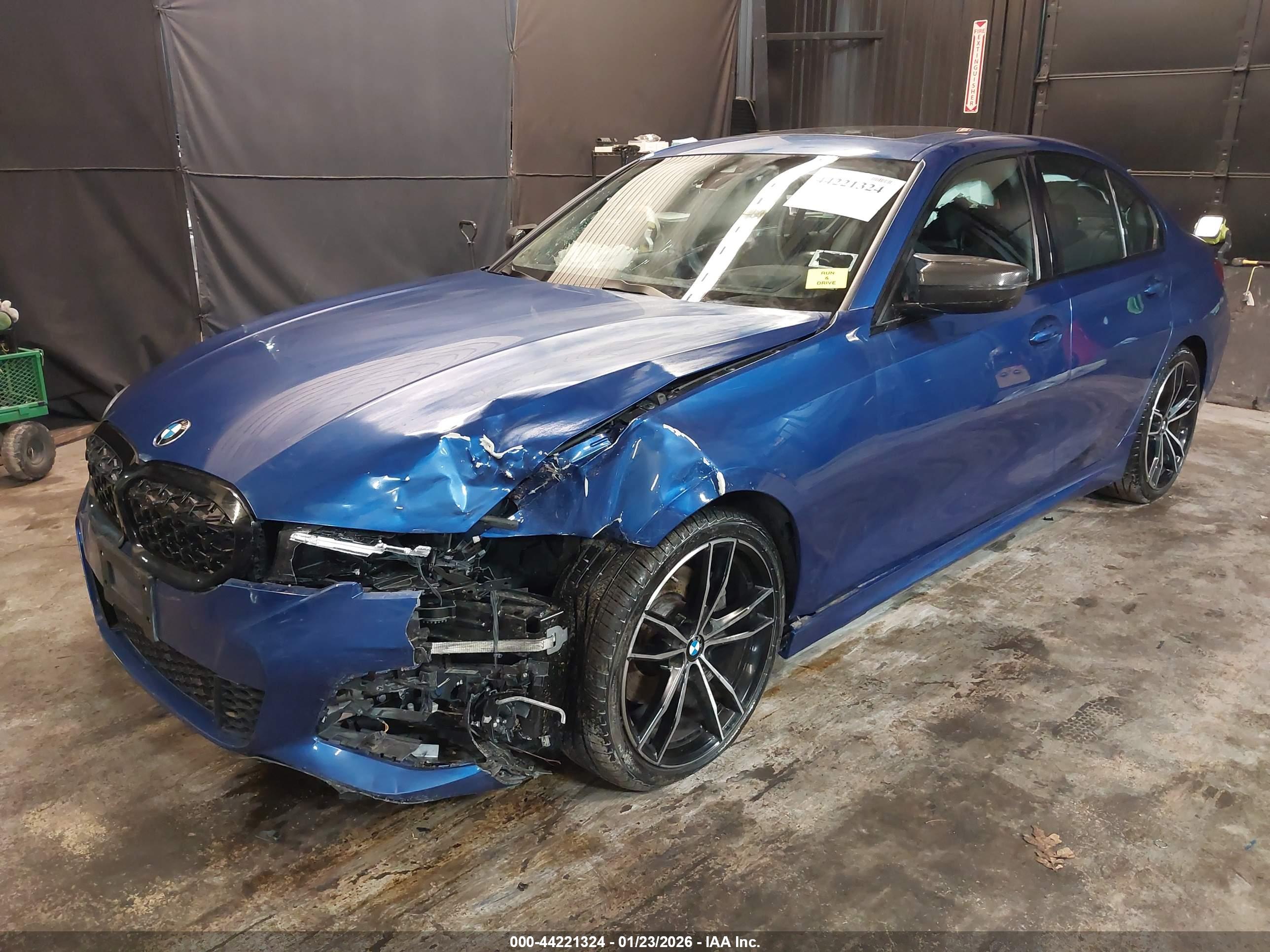 BMW 330I image 6