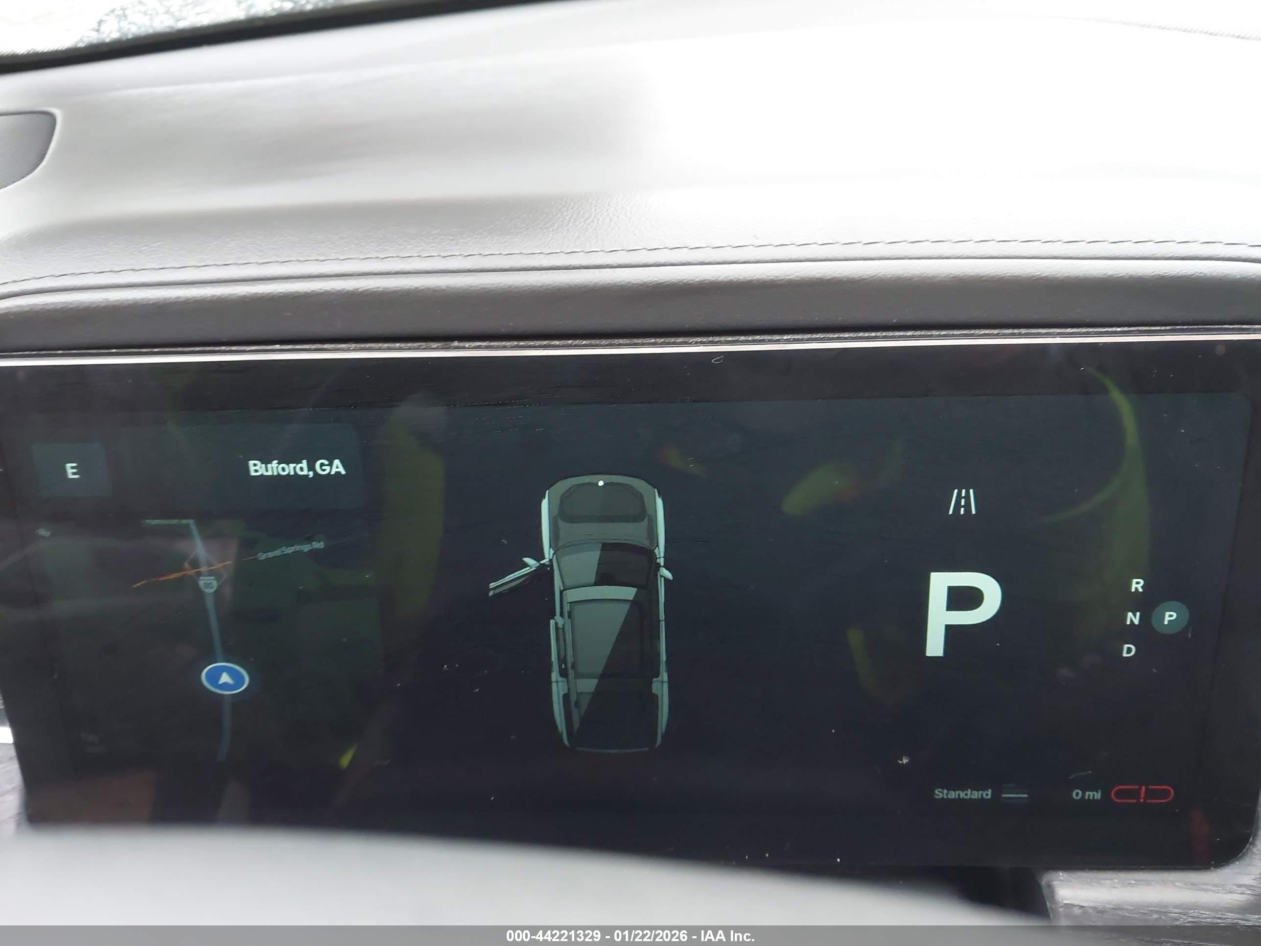 RIVIAN R1S image 7