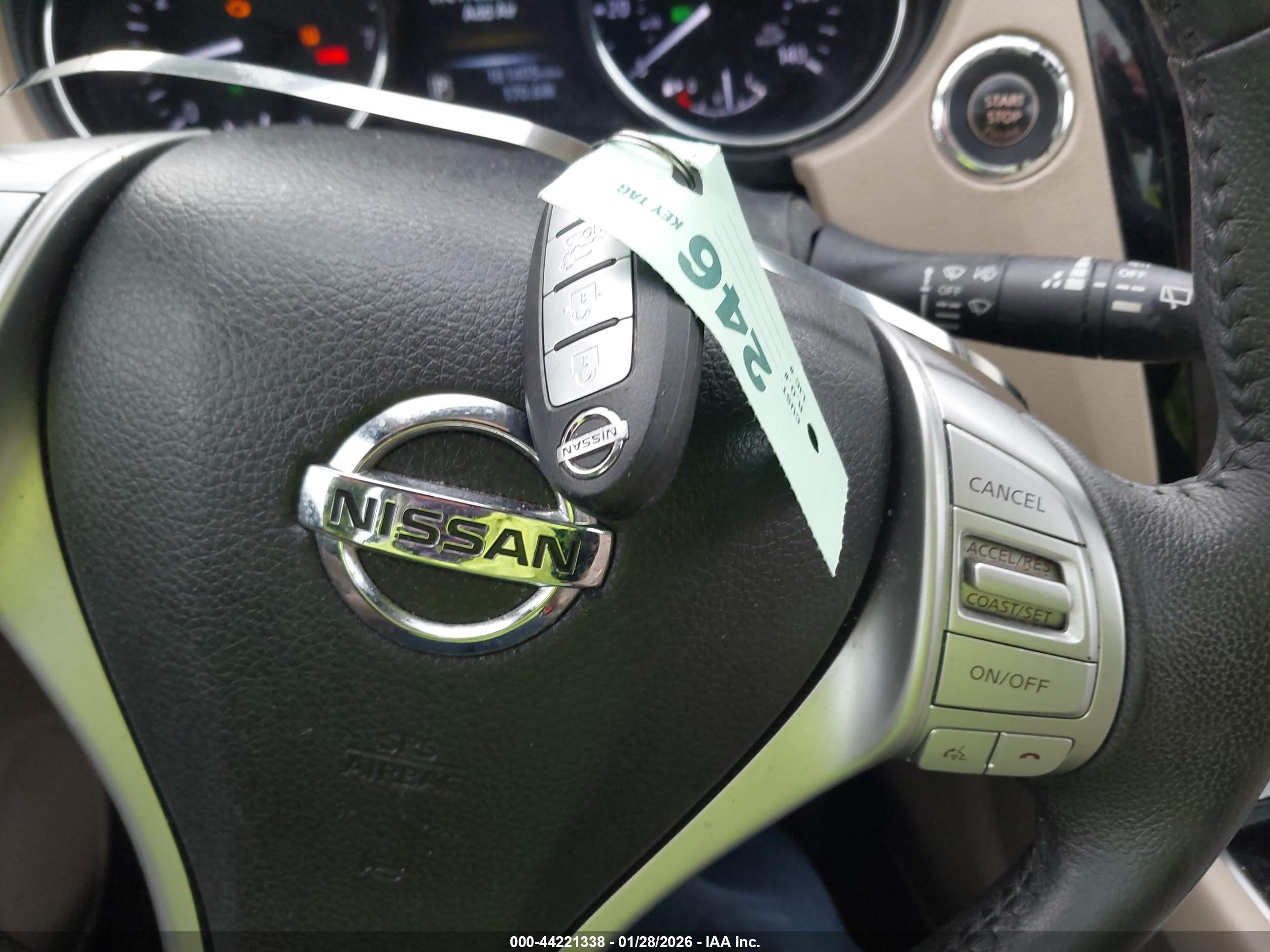 NISSAN ROGUE image 11