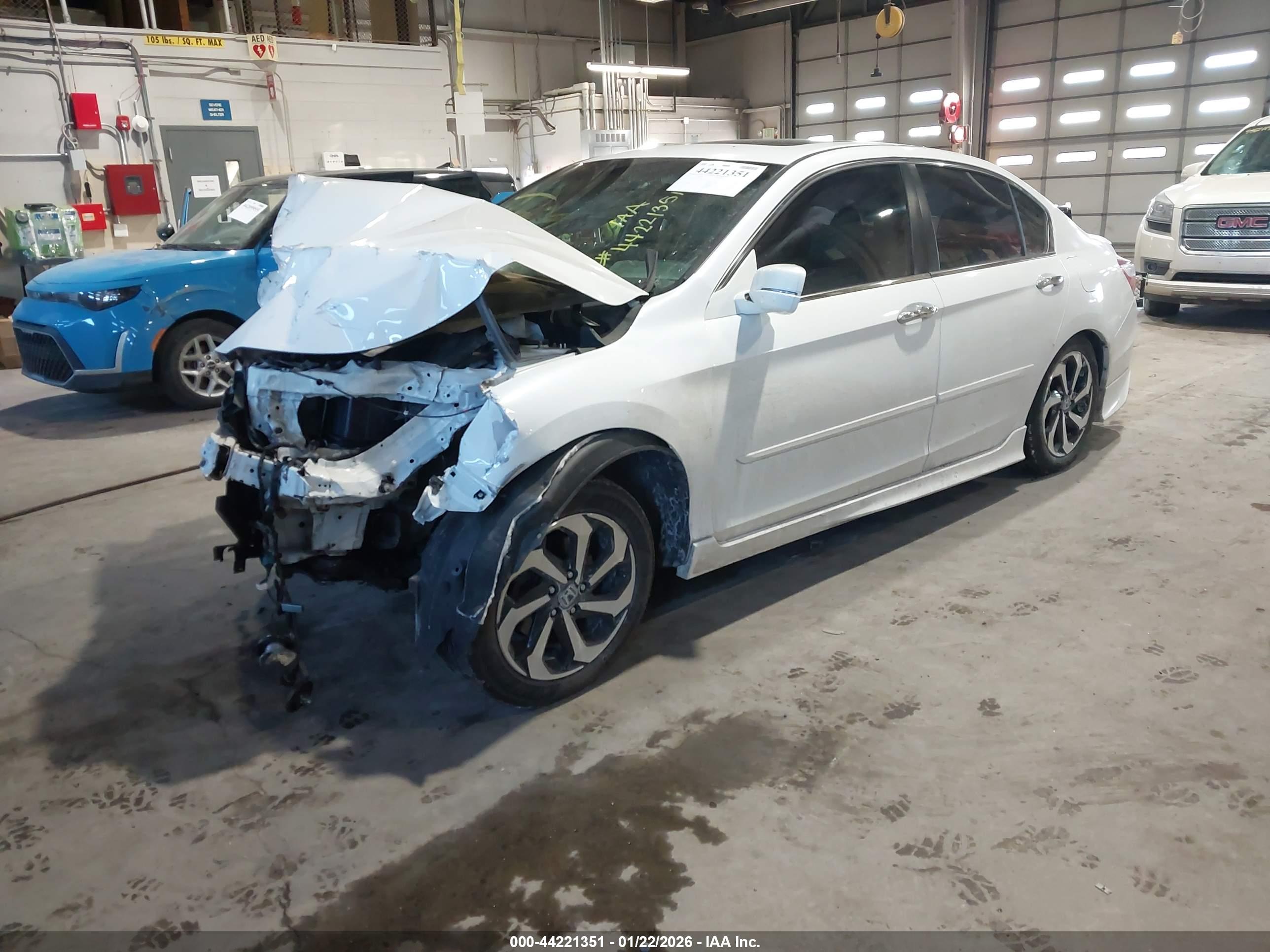 HONDA ACCORD image 2
