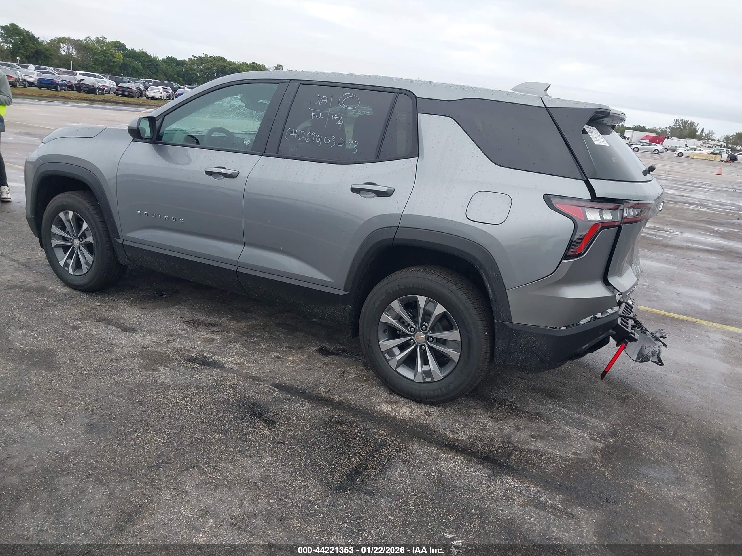 CHEVROLET EQUINOX image 3