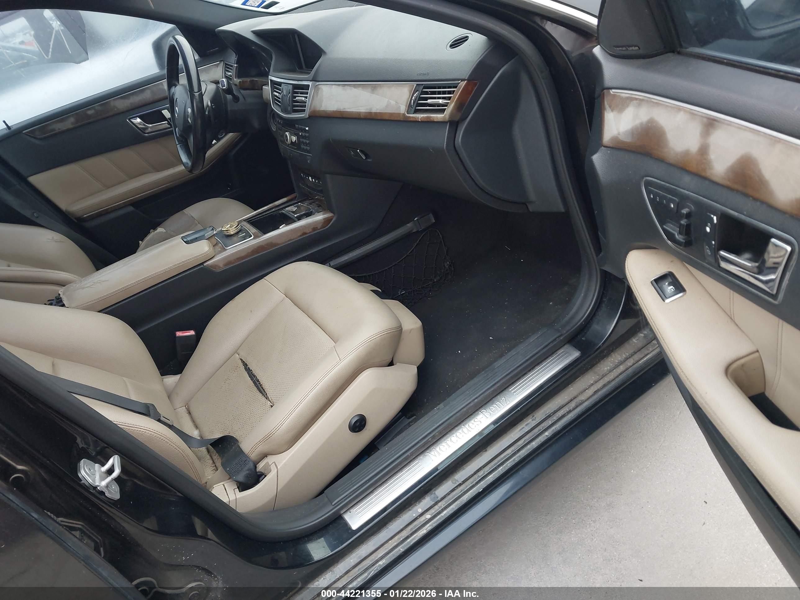 MERCEDES-BENZ E image 5