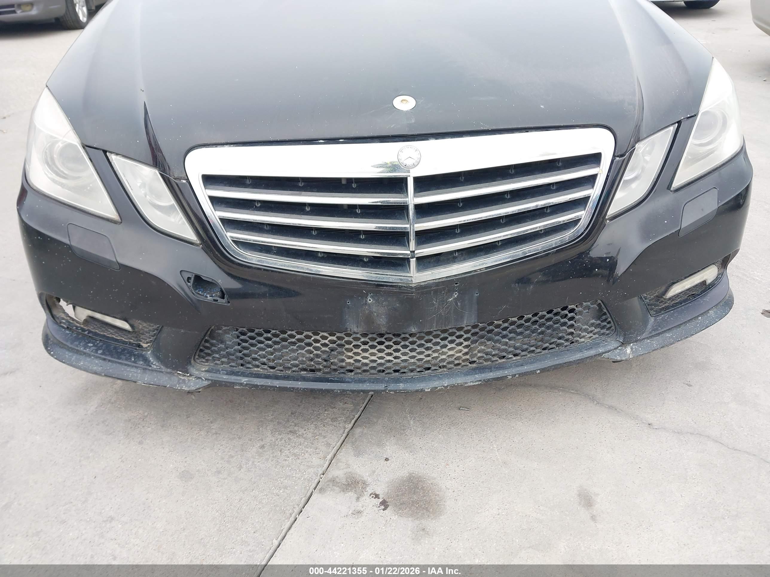 MERCEDES-BENZ E image 6