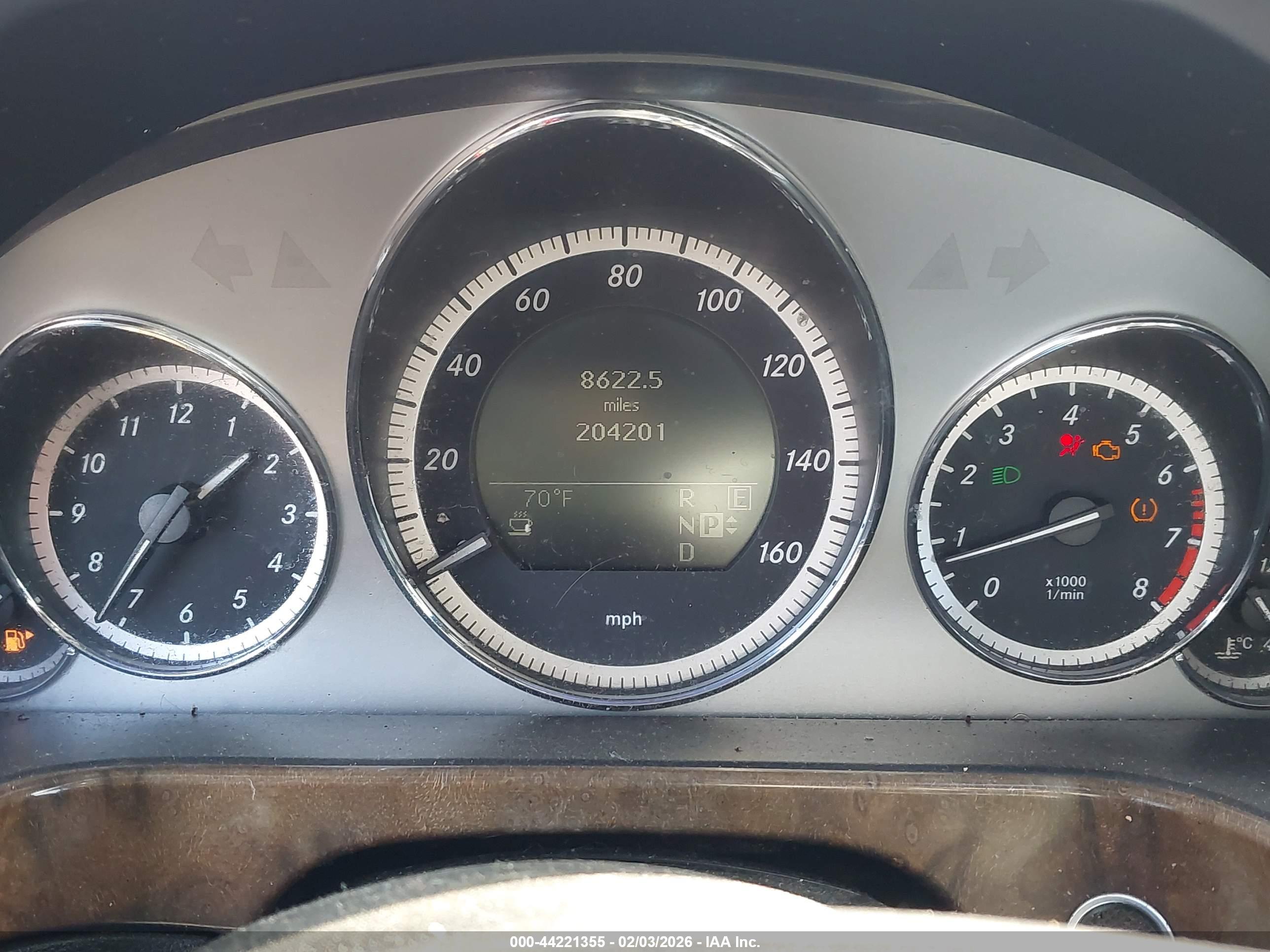 MERCEDES-BENZ E image 7