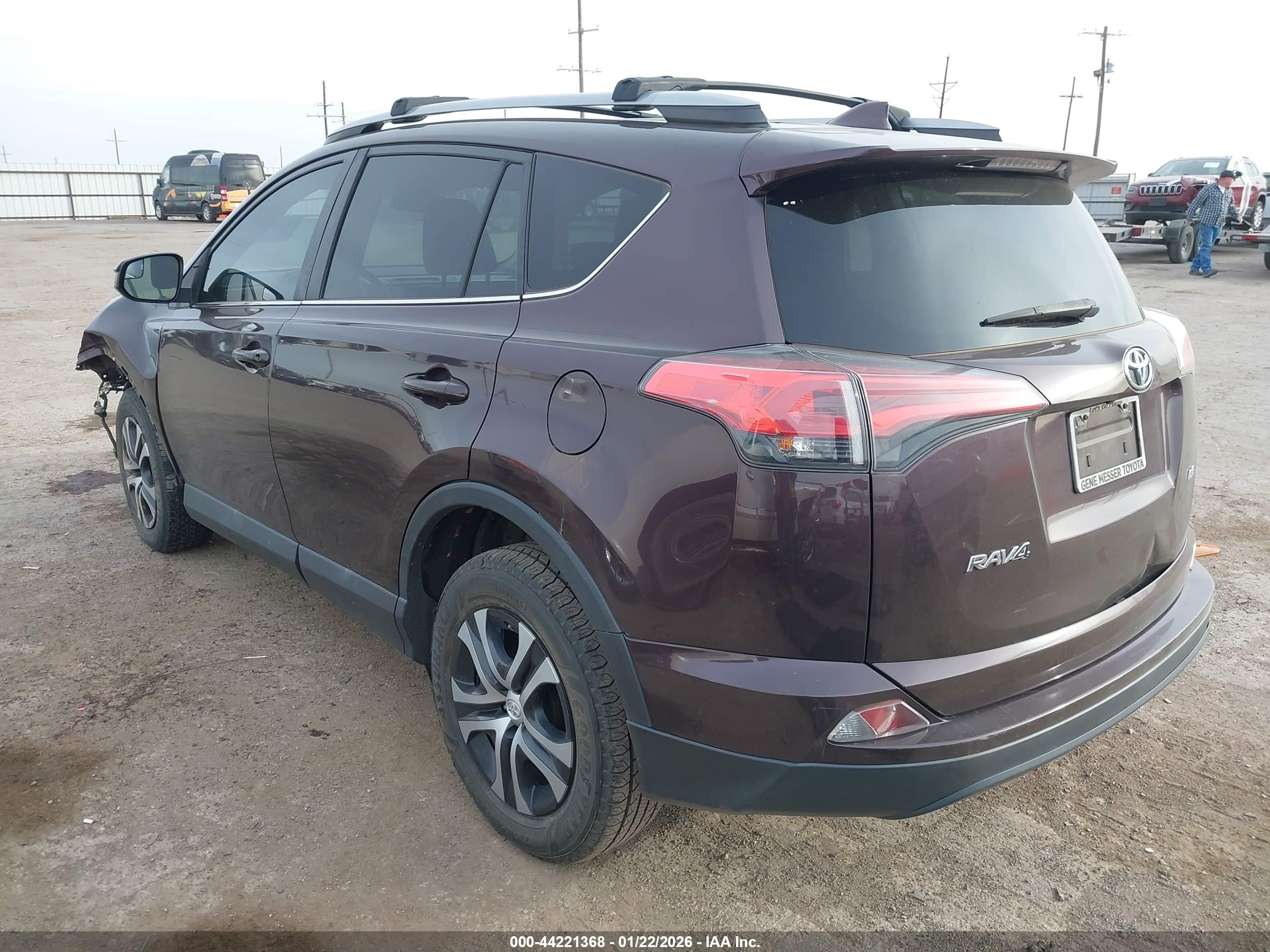 TOYOTA RAV4 image 3