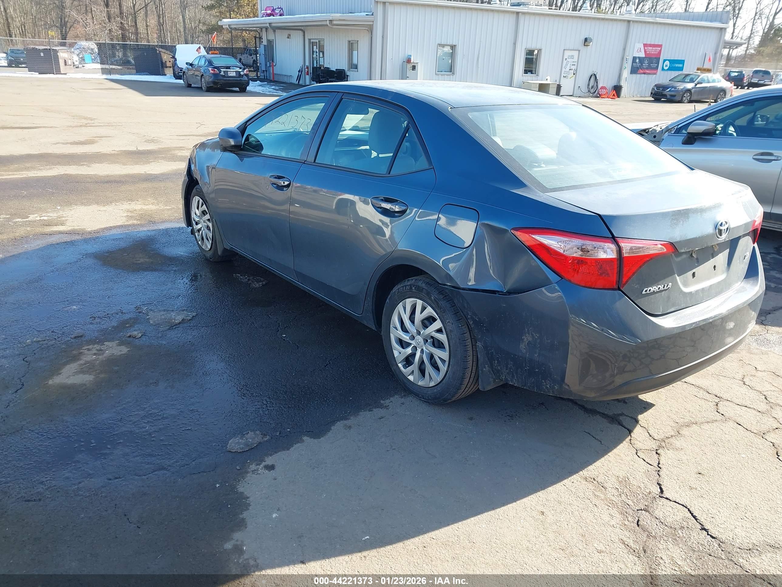 TOYOTA COROLLA image 3