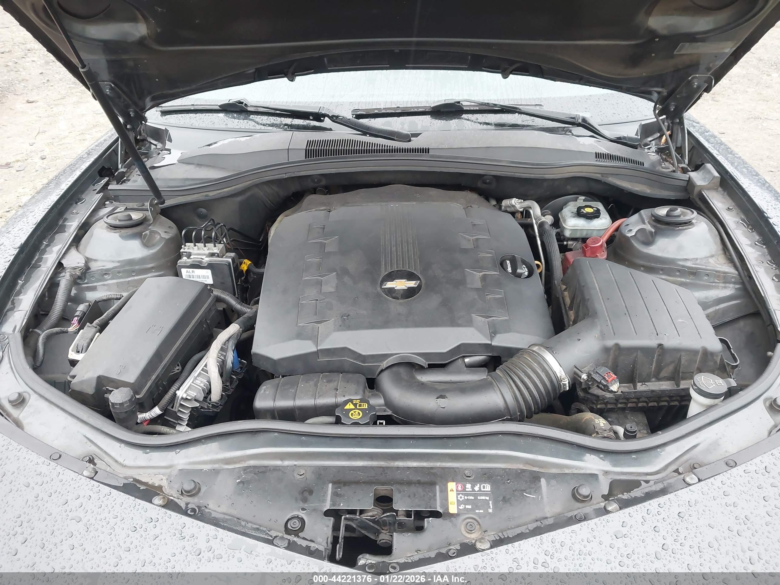 CHEVROLET CAMARO image 10