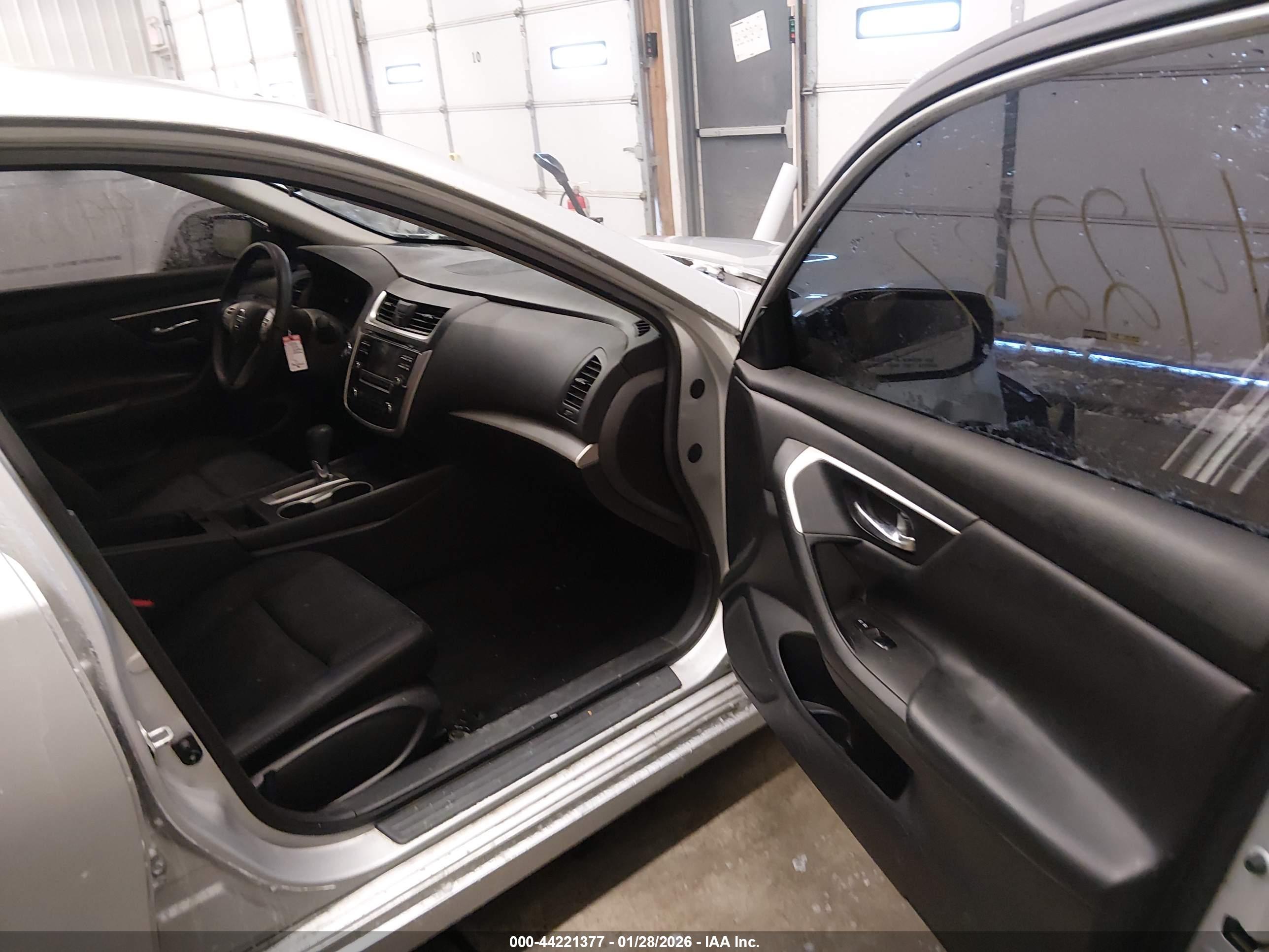 NISSAN ALTIMA image 5