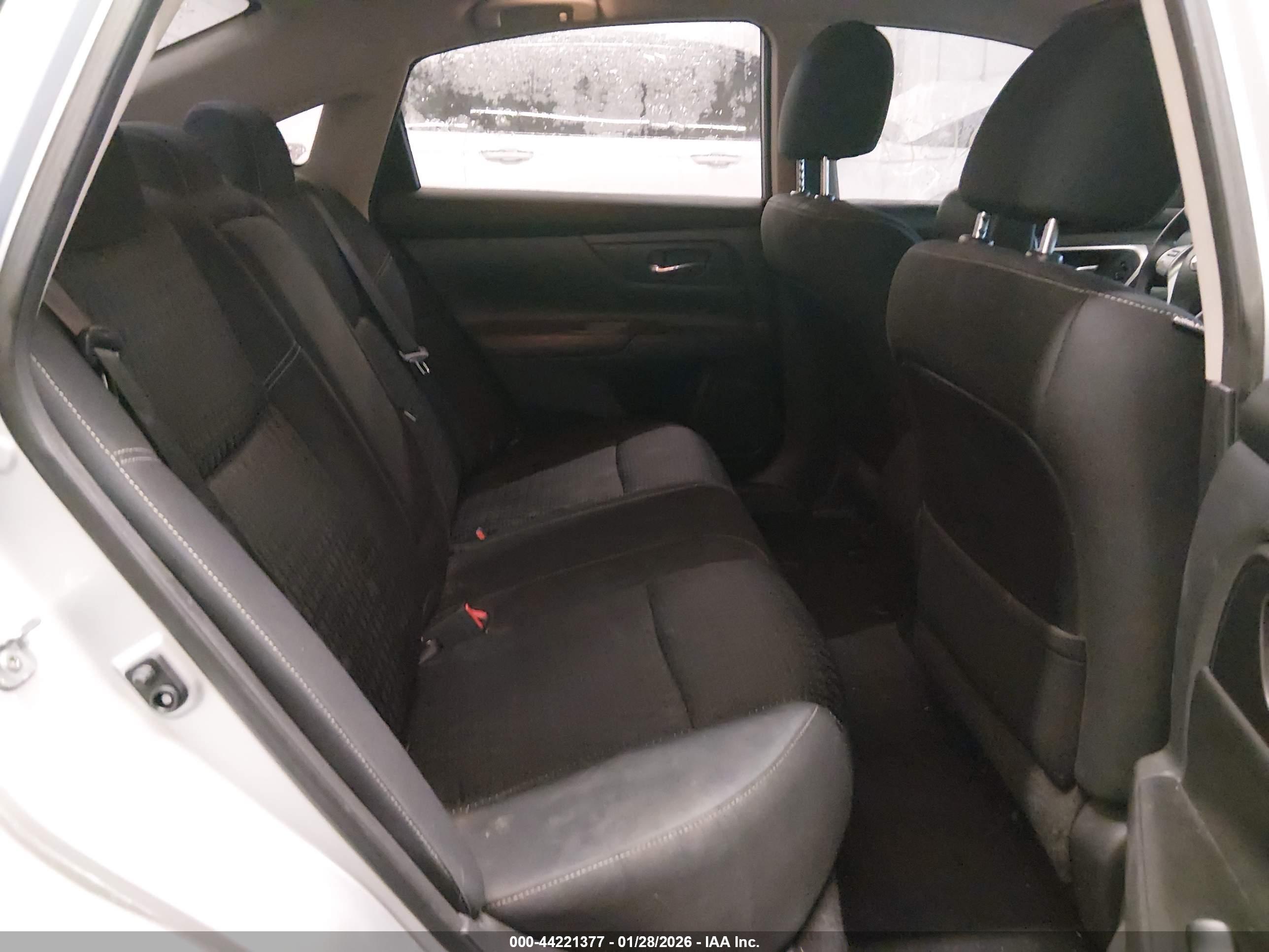 NISSAN ALTIMA image 8