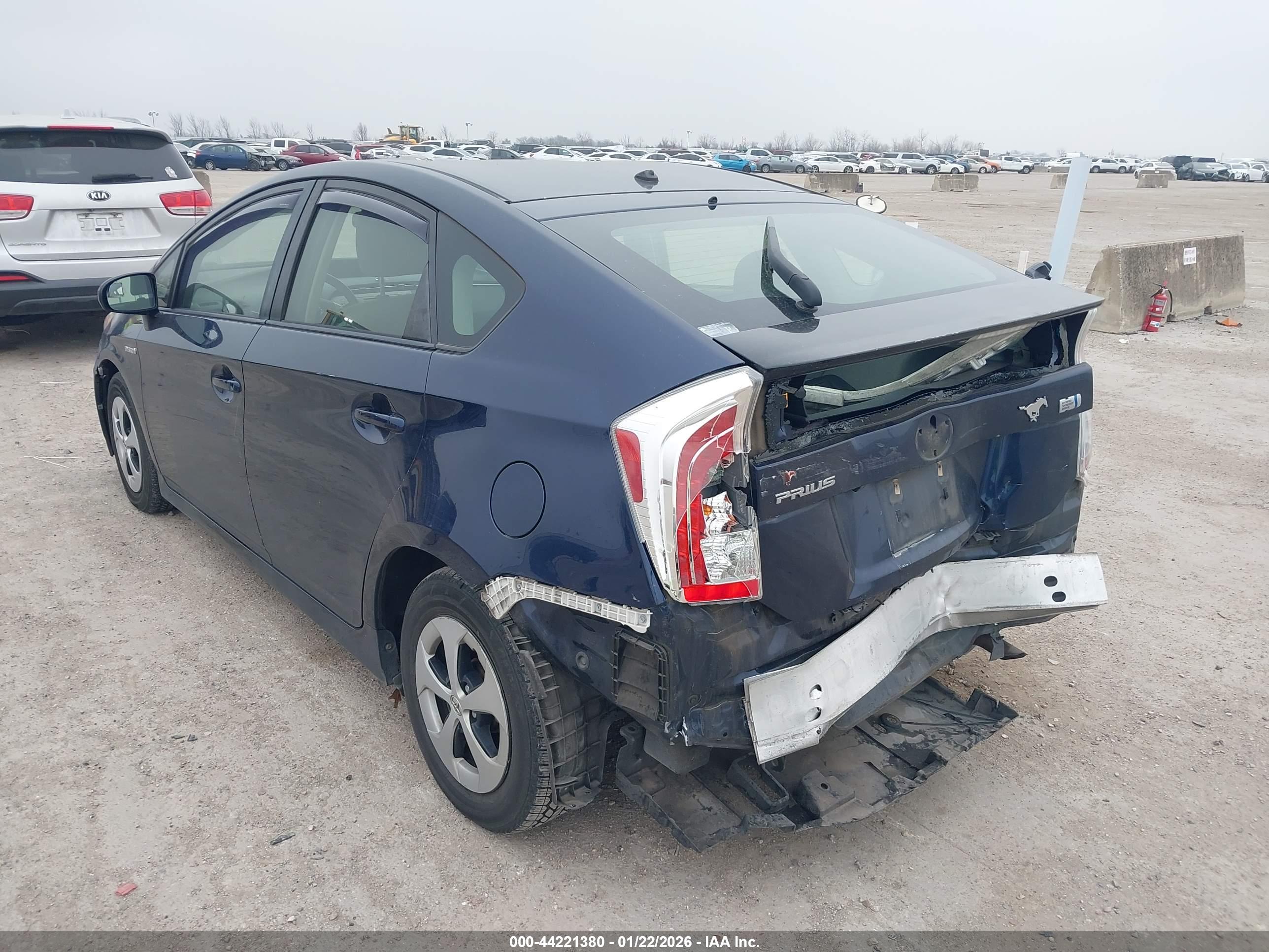 TOYOTA PRIUS image 3