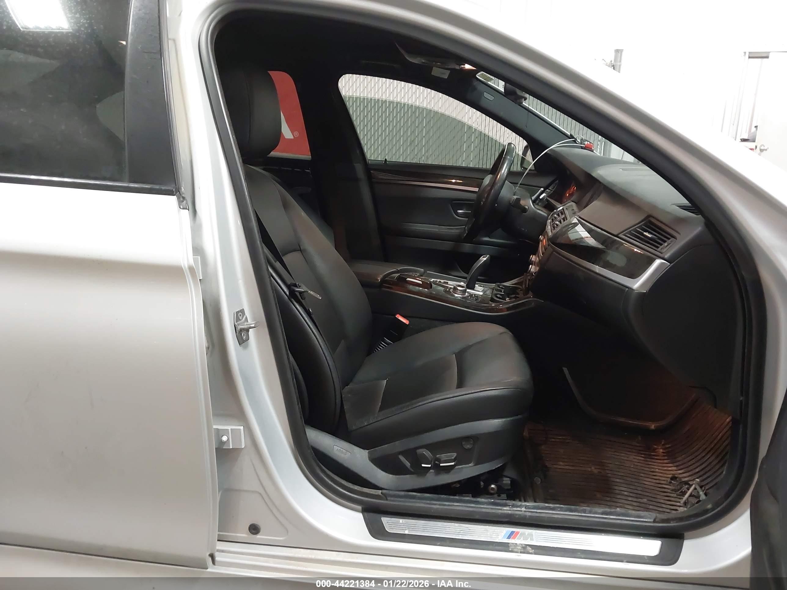 BMW 535I image 5