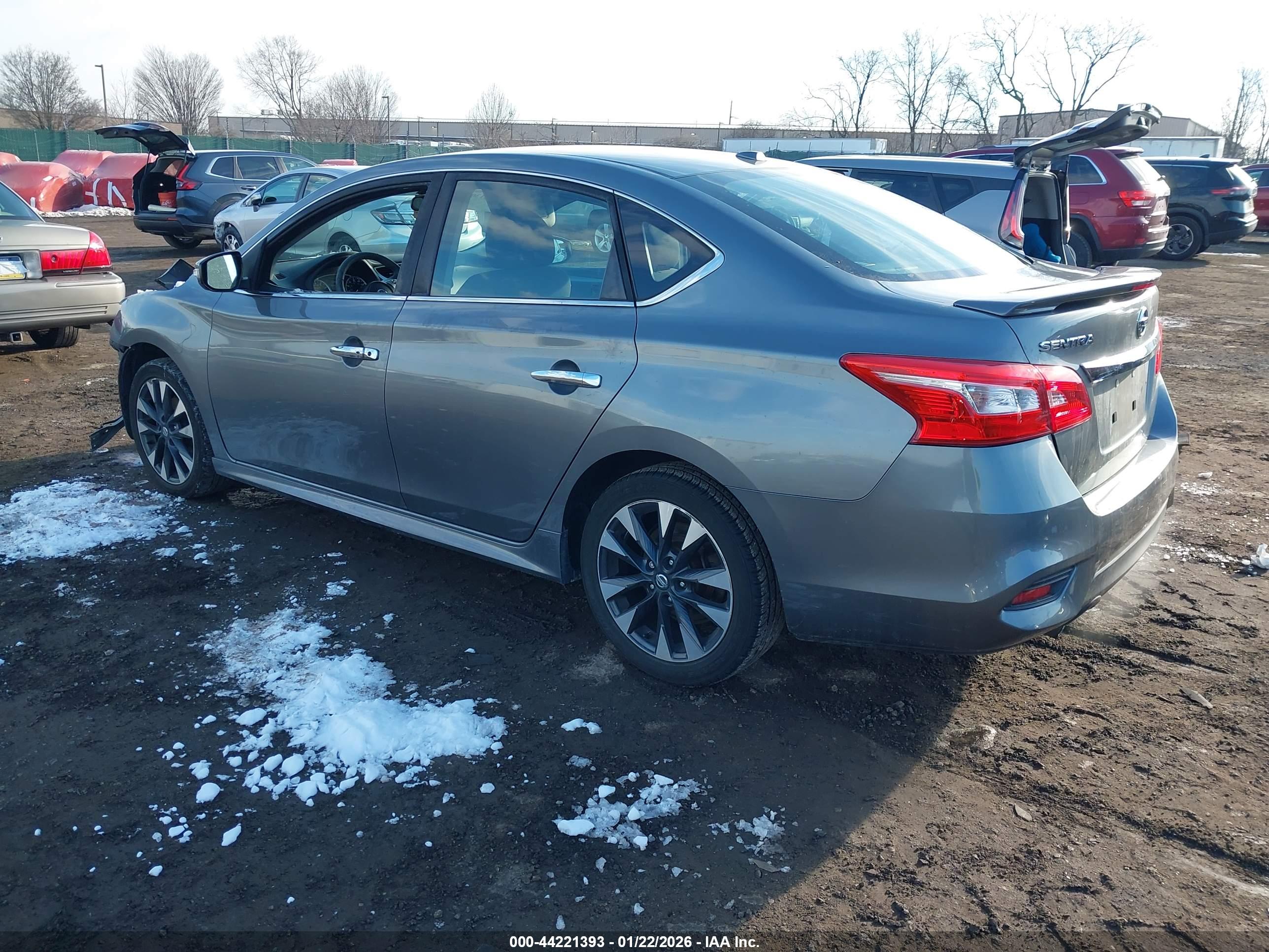 NISSAN SENTRA image 3