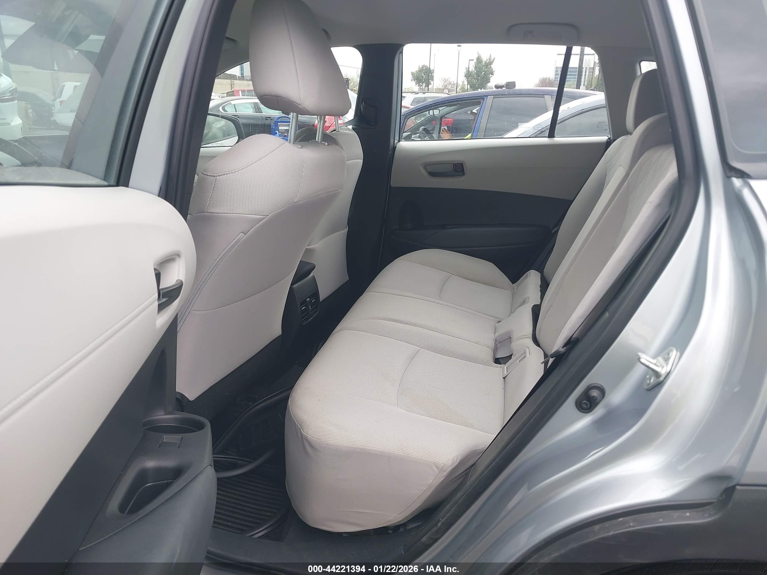 TOYOTA COROLLA image 8