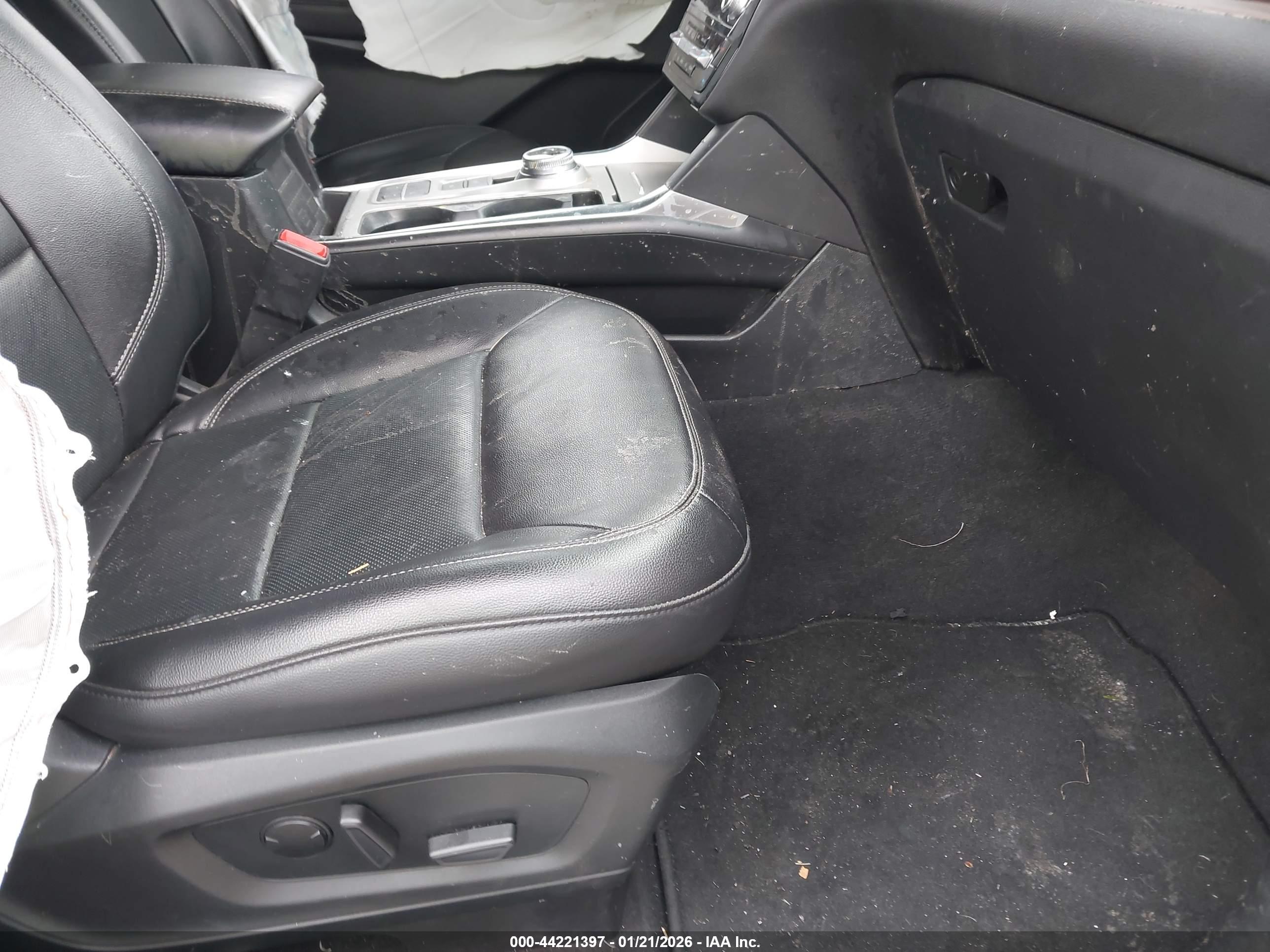 FORD EXPLORER image 5