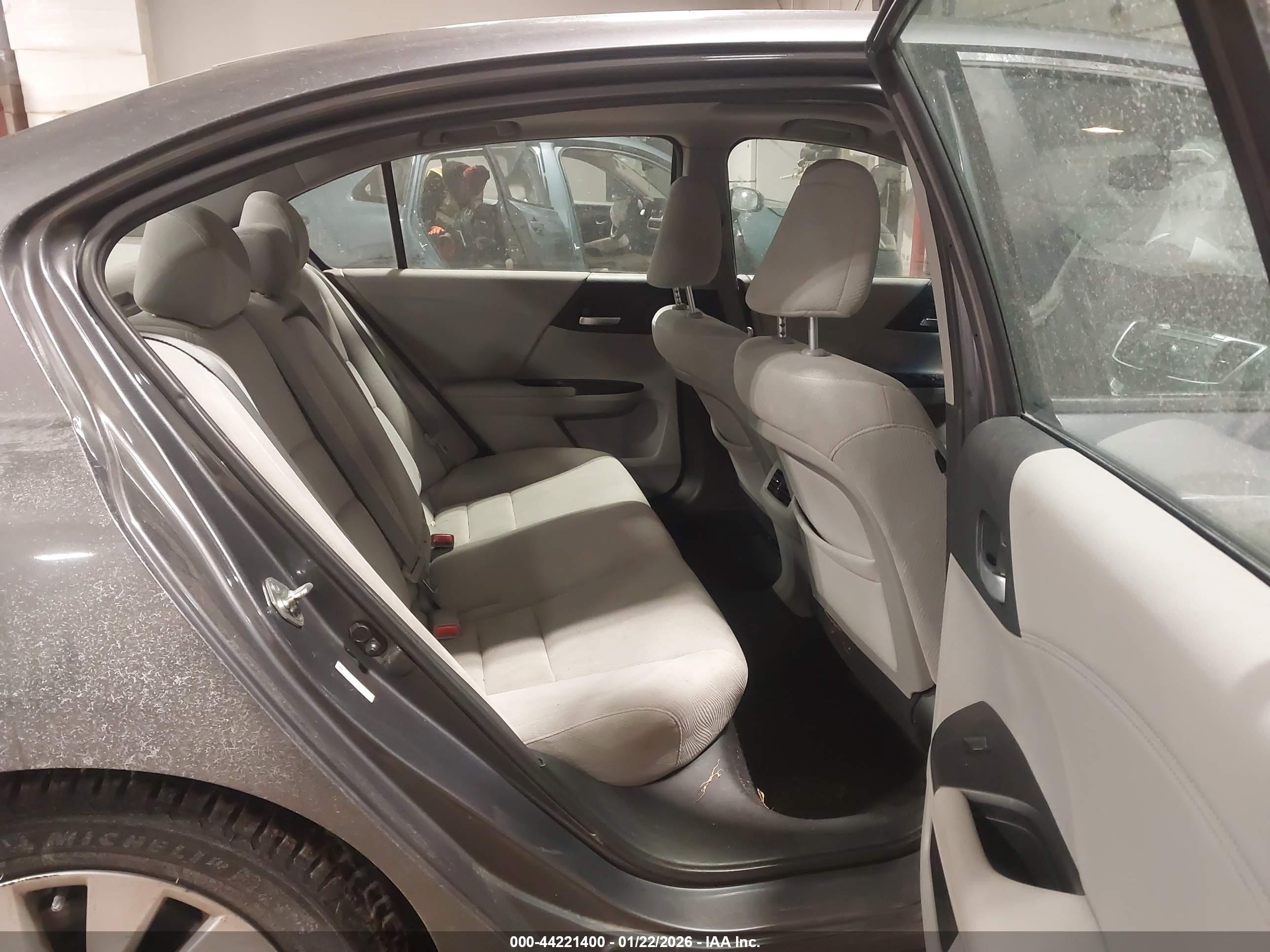 HONDA ACCORD image 8