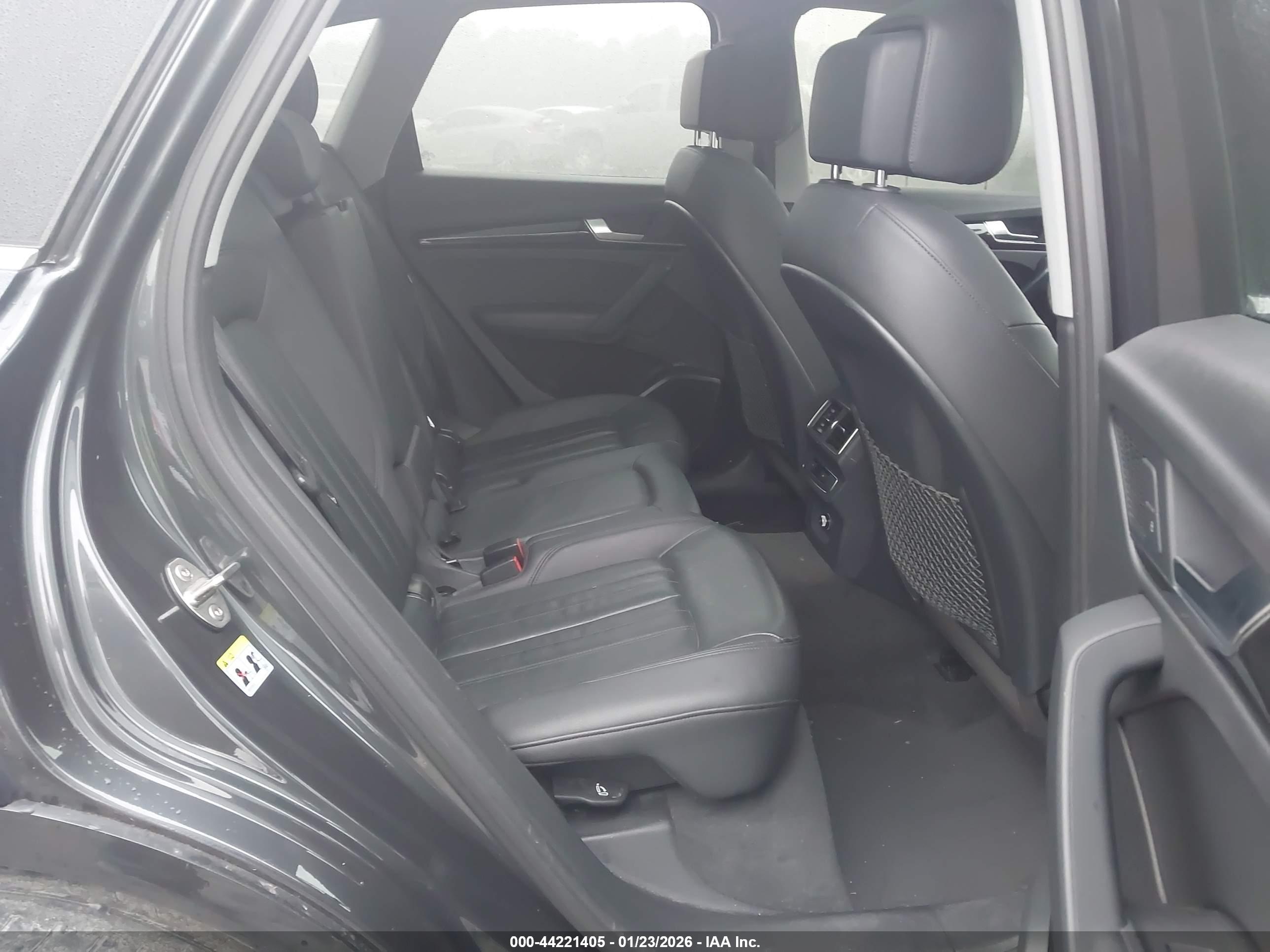AUDI Q5 image 8