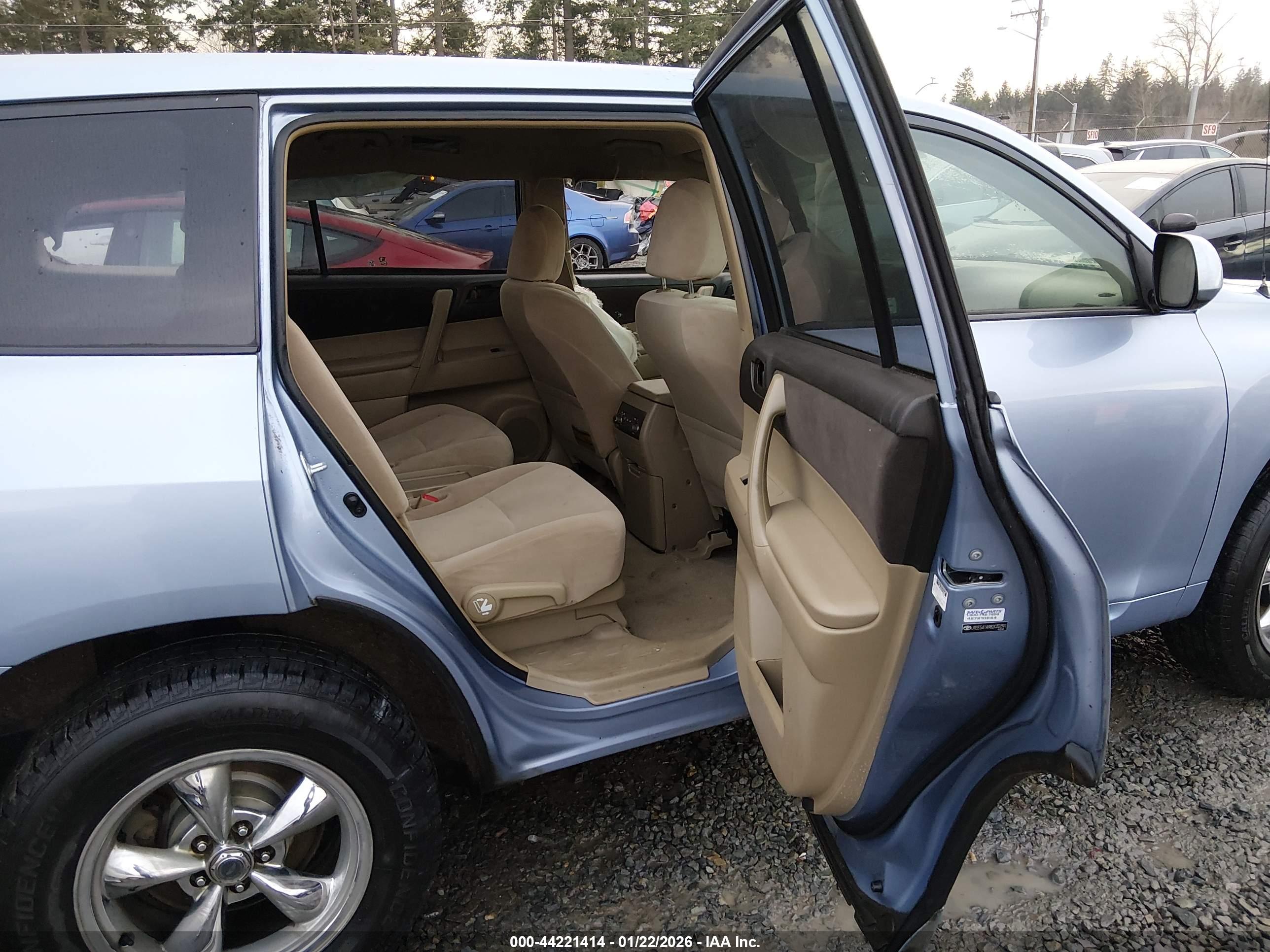 TOYOTA HIGHLANDER image 8