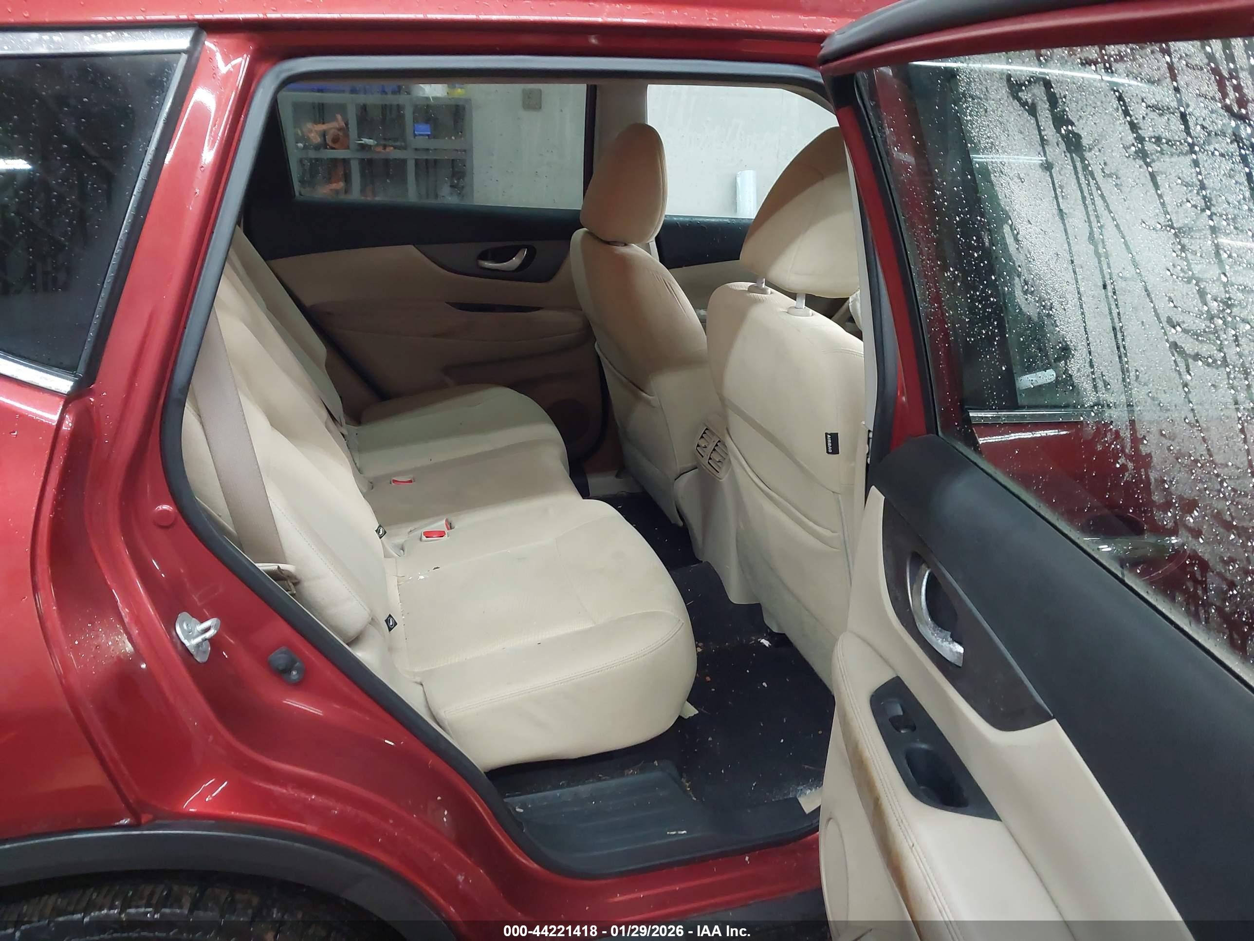 NISSAN ROGUE image 8