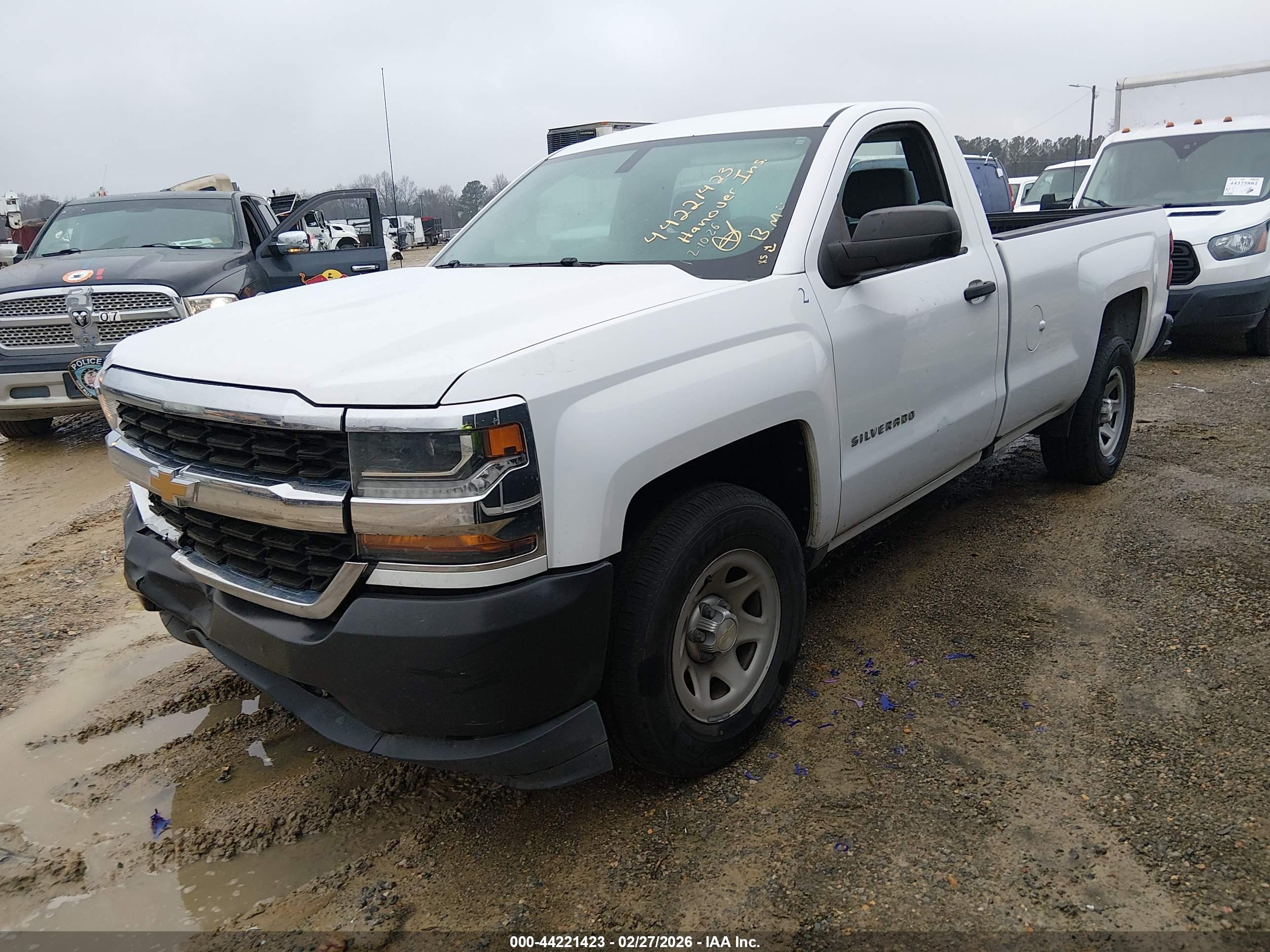CHEVROLET SILVERADO image 2