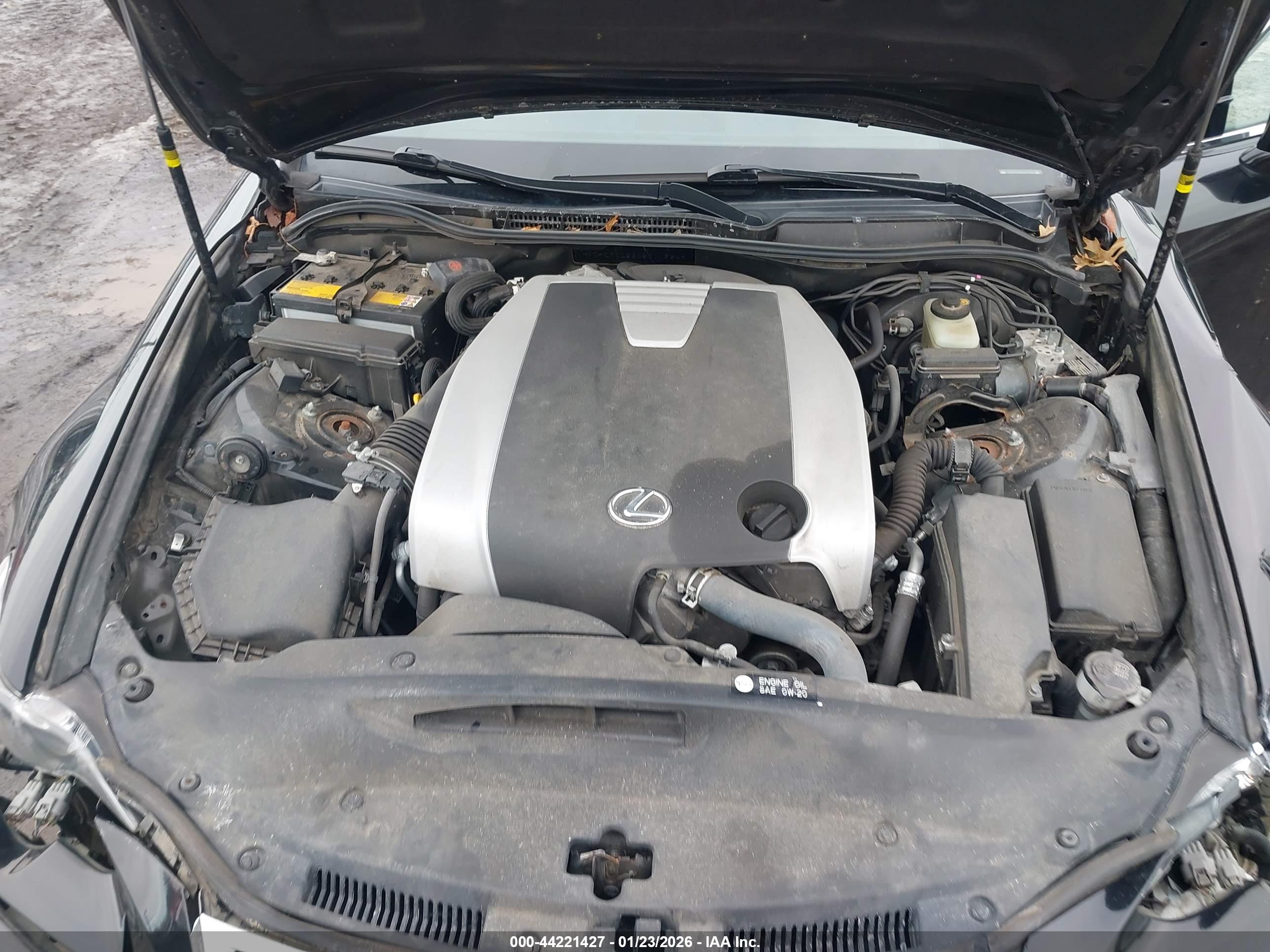 LEXUS IS image 10