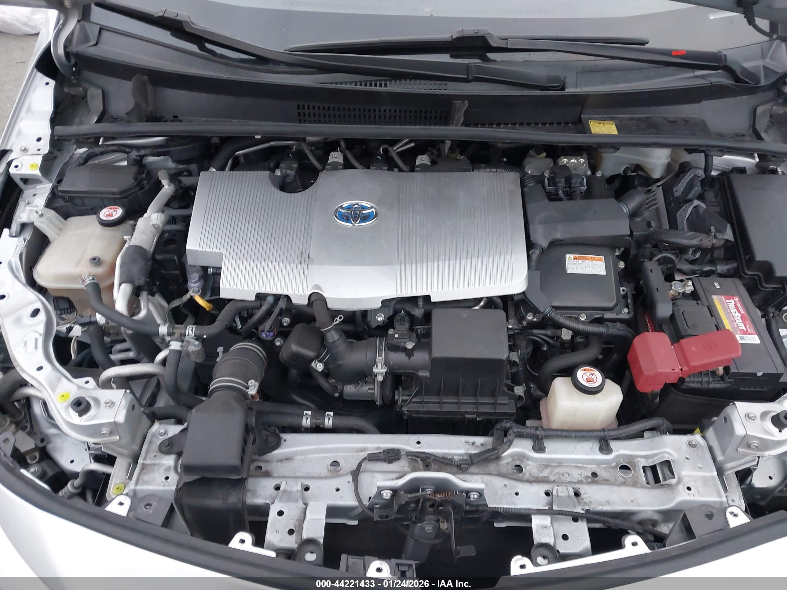 TOYOTA PRIUS image 10