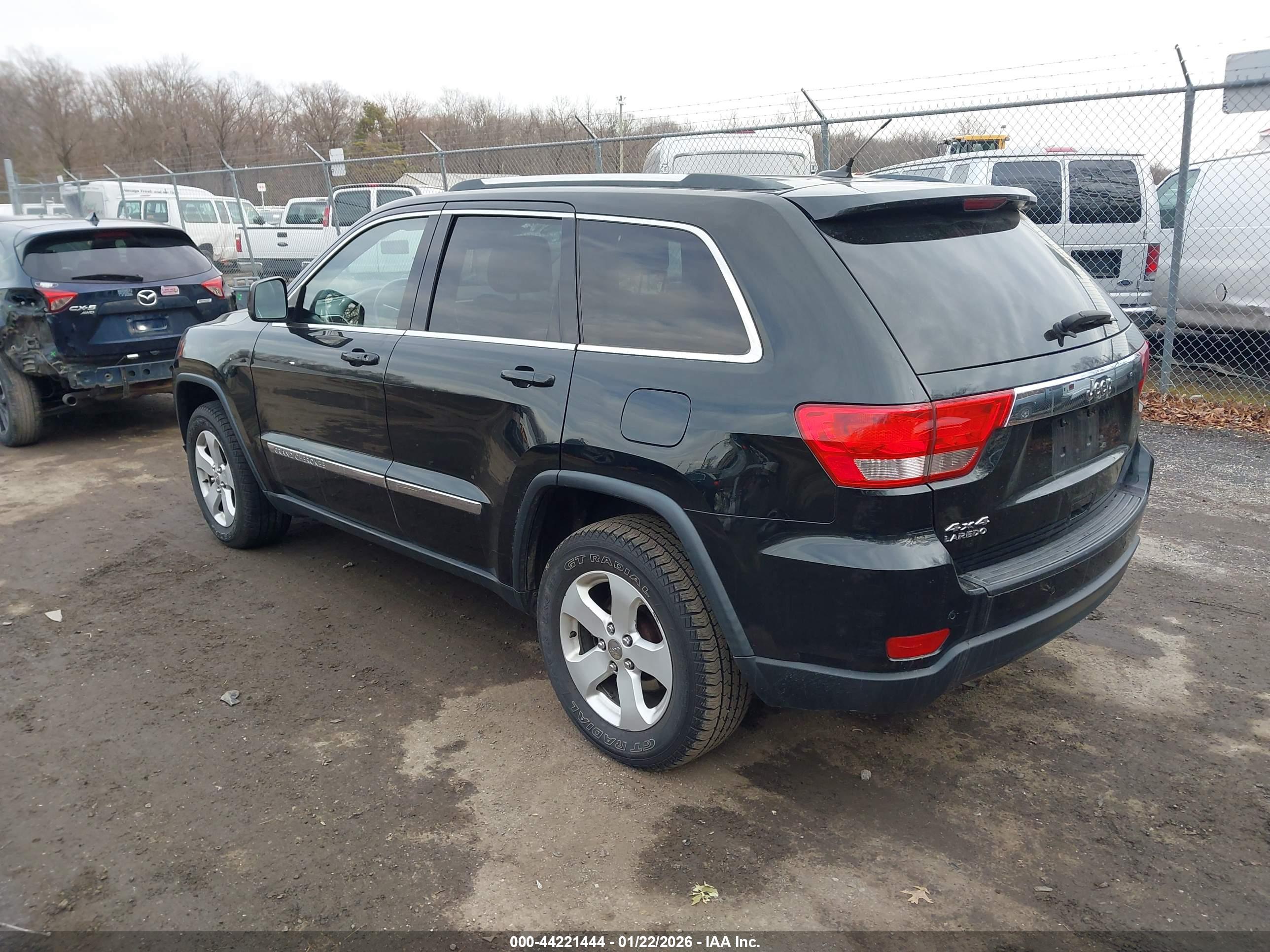 JEEP GRAND image 3
