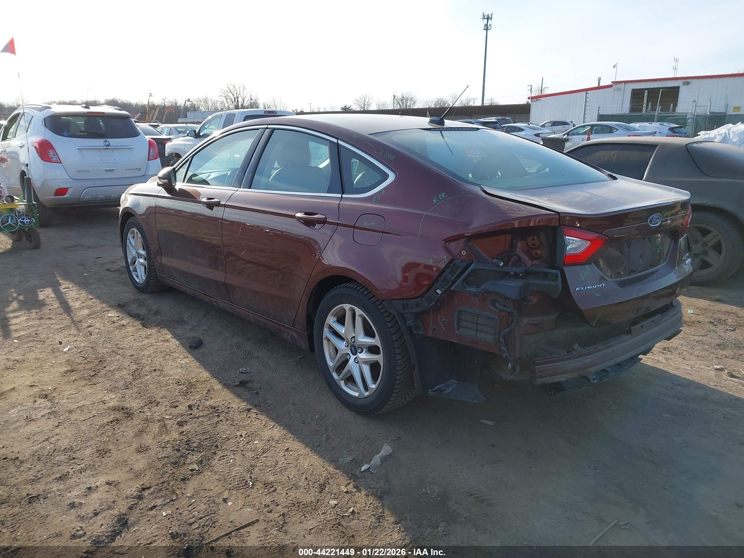 FORD FUSION image 3