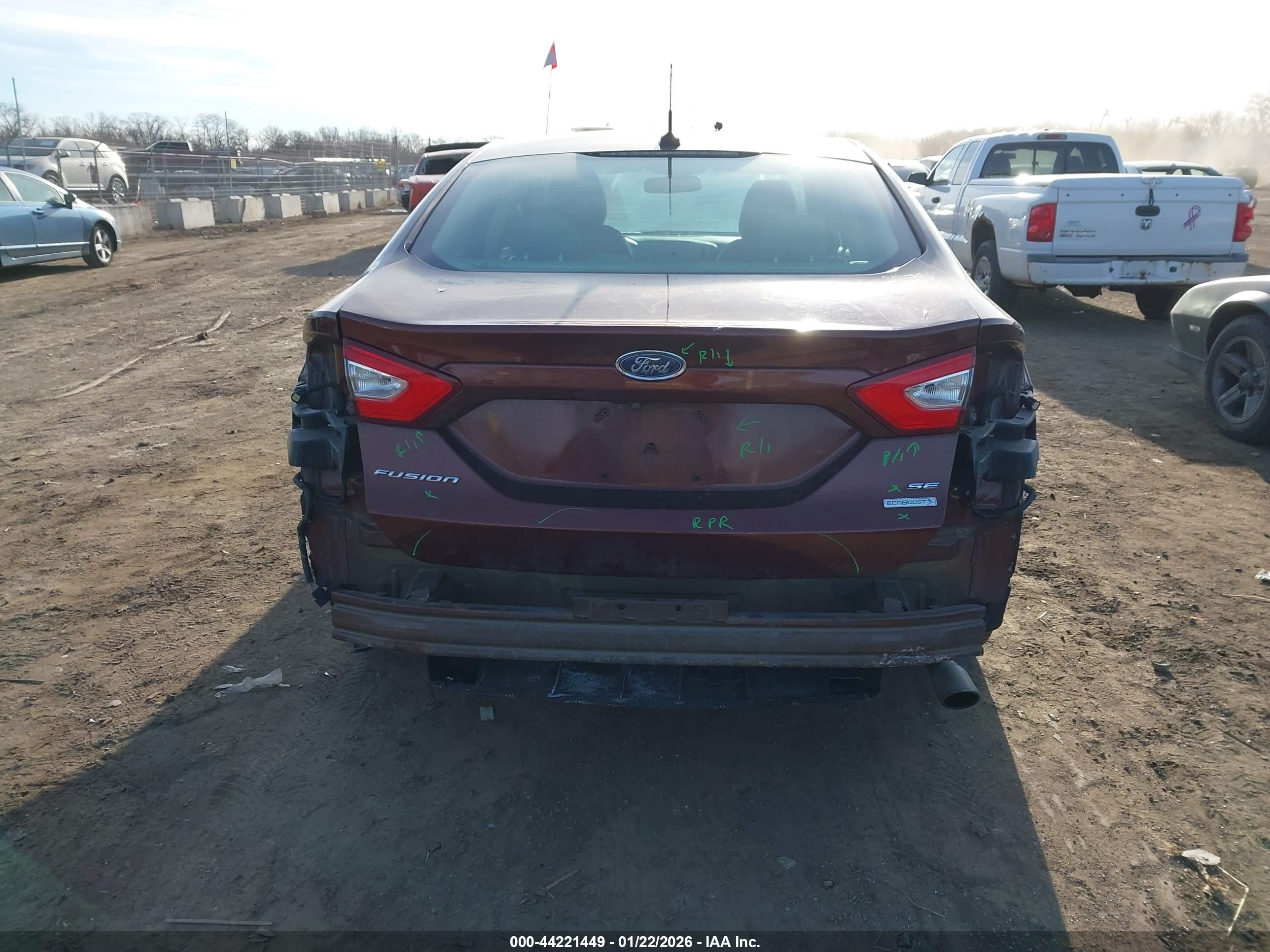 FORD FUSION image 6