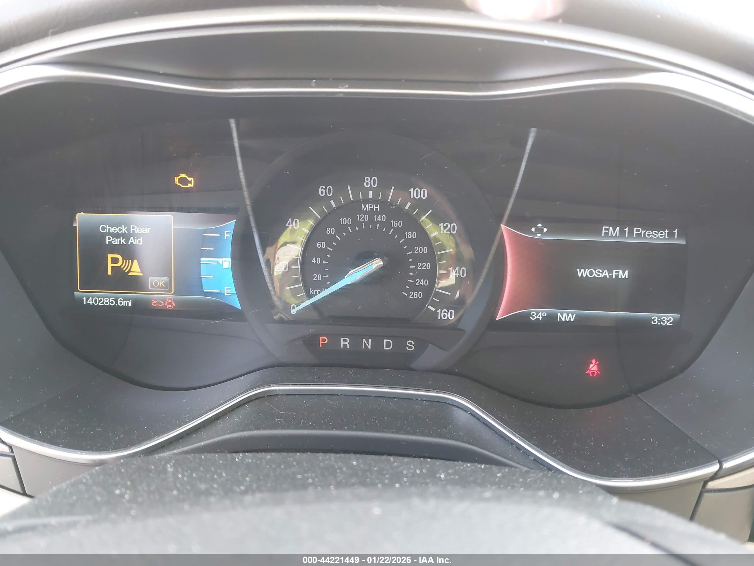 FORD FUSION image 7