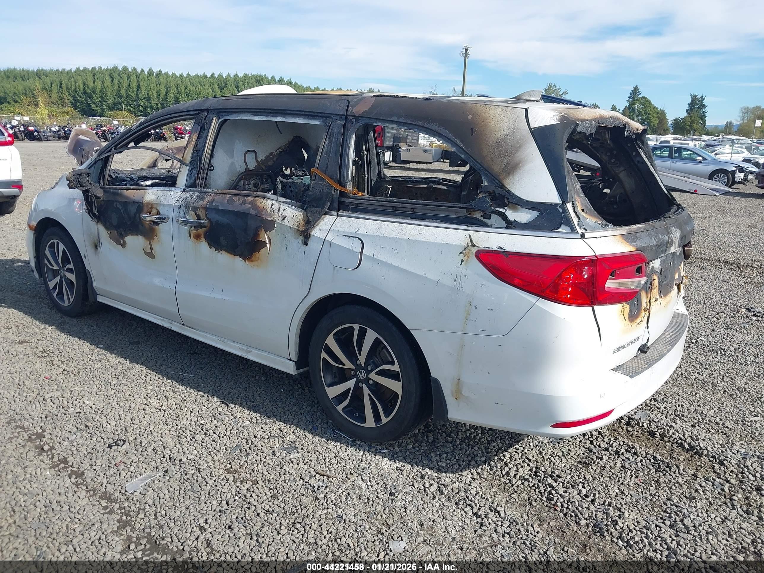 HONDA ODYSSEY image 3