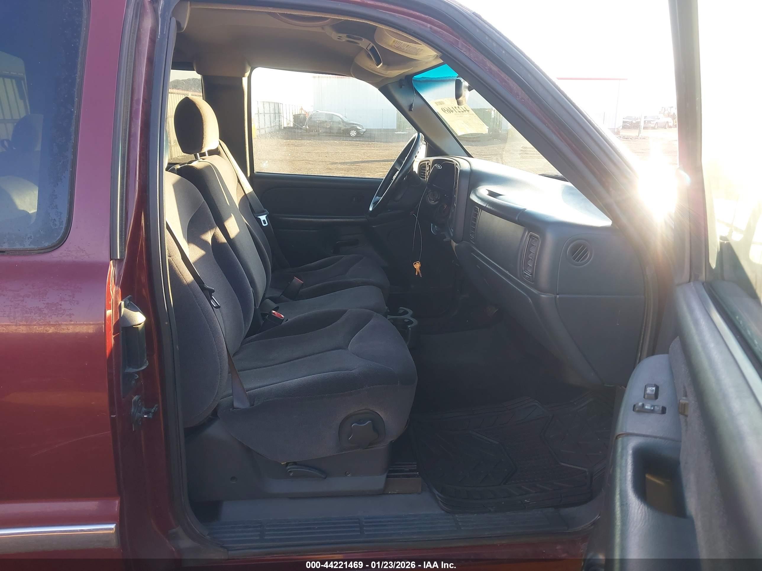 GMC SIERRA image 5