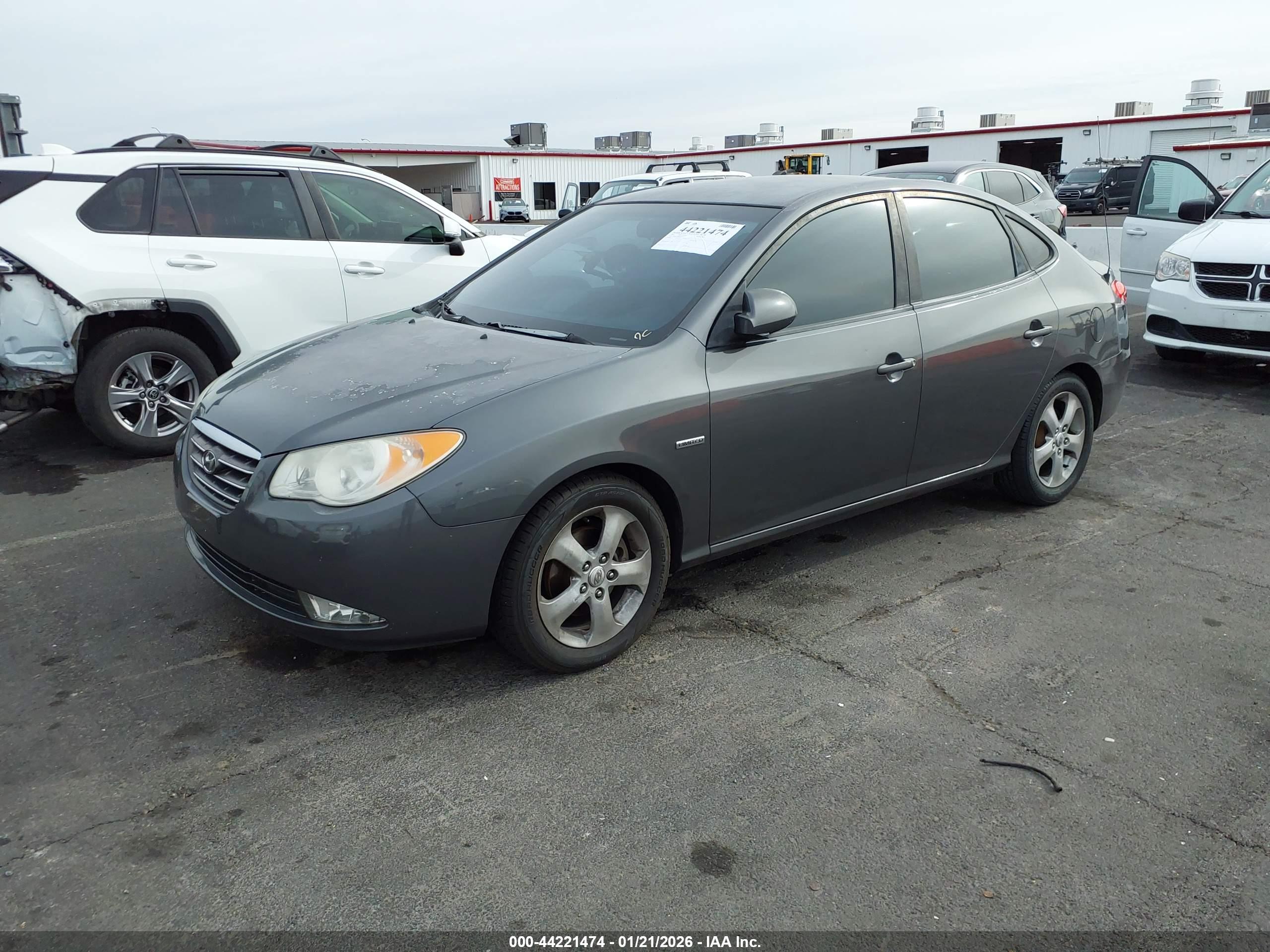 HYUNDAI ELANTRA image 2