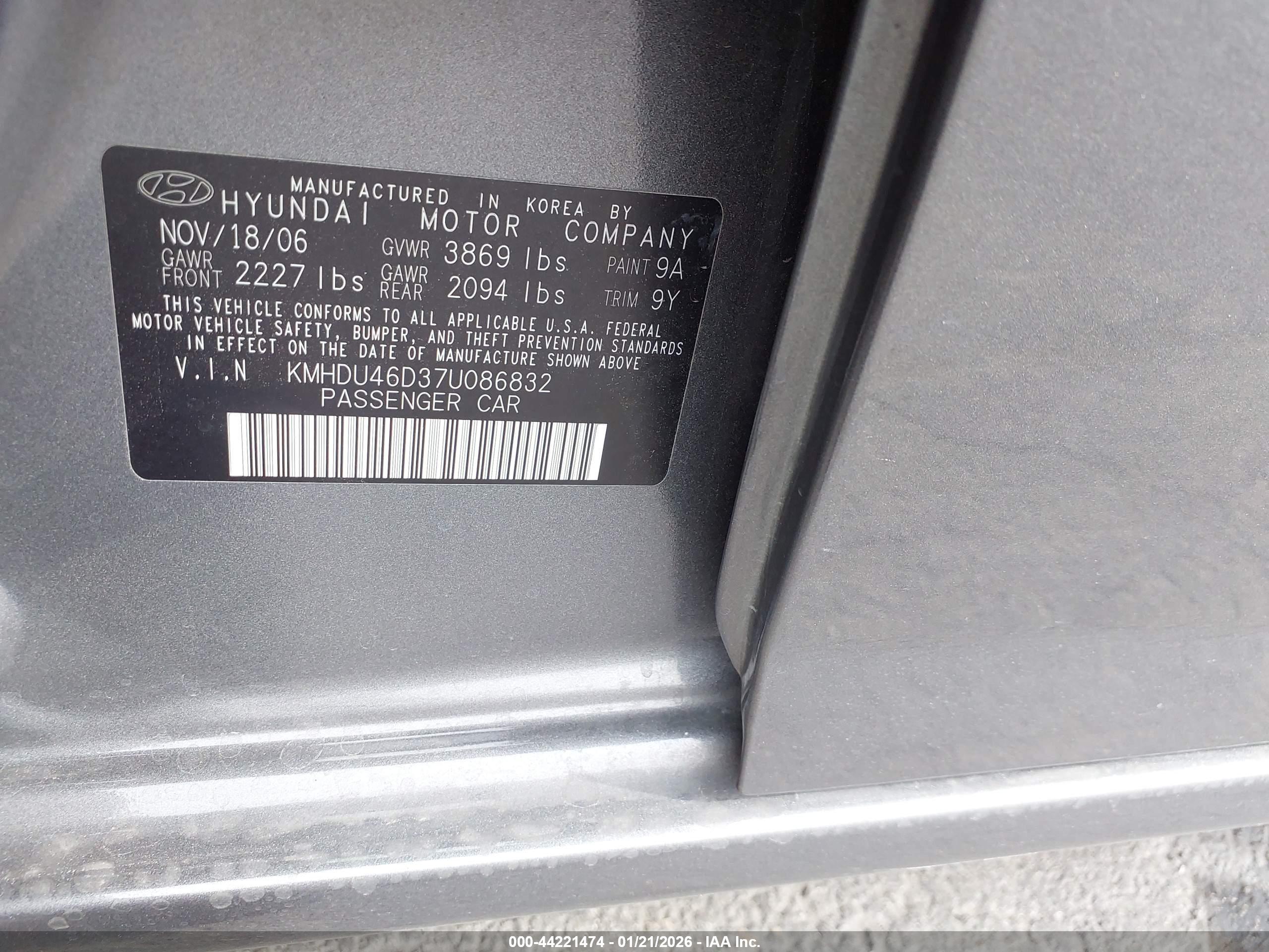 HYUNDAI ELANTRA image 9