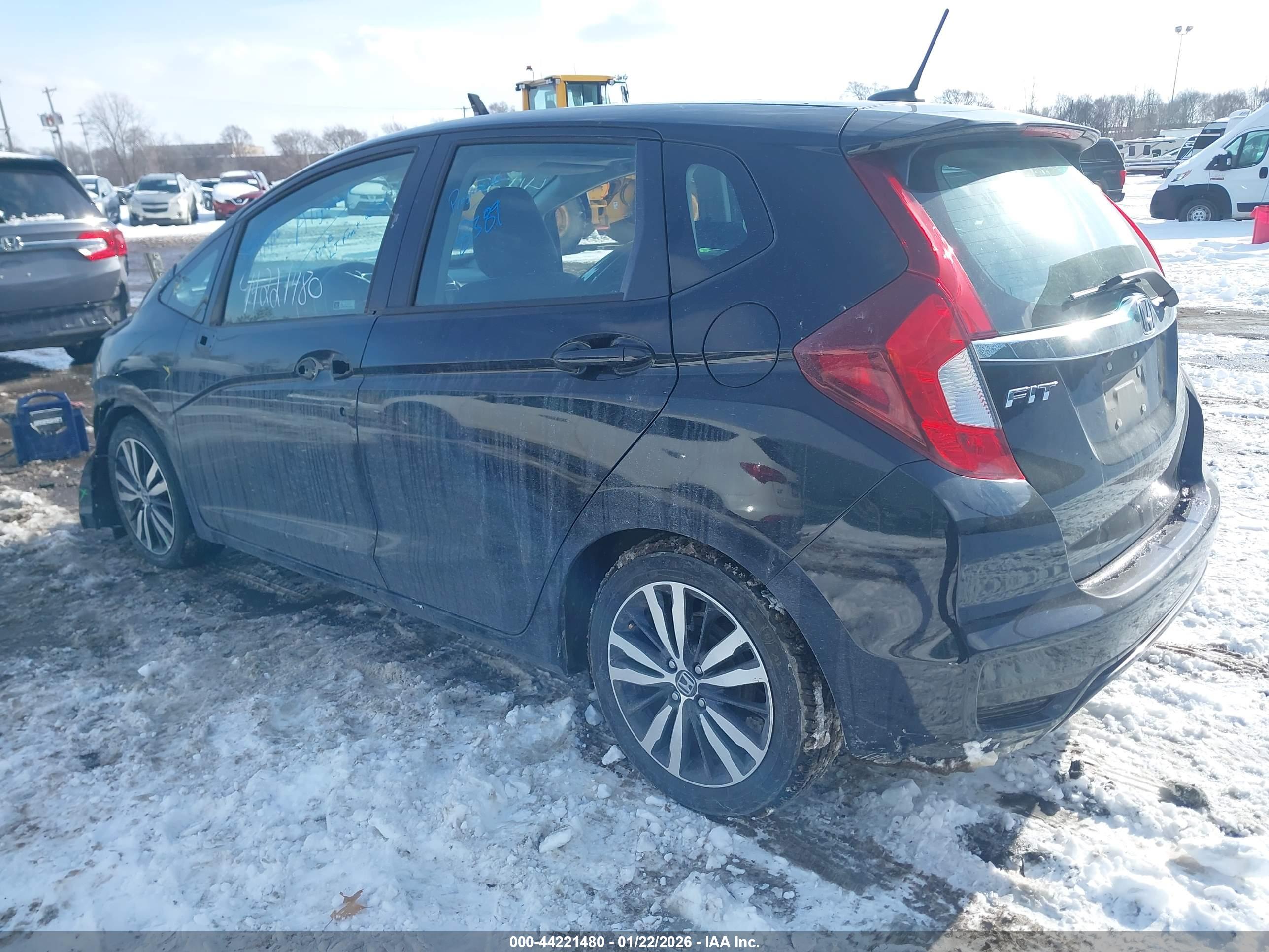 HONDA FIT image 3