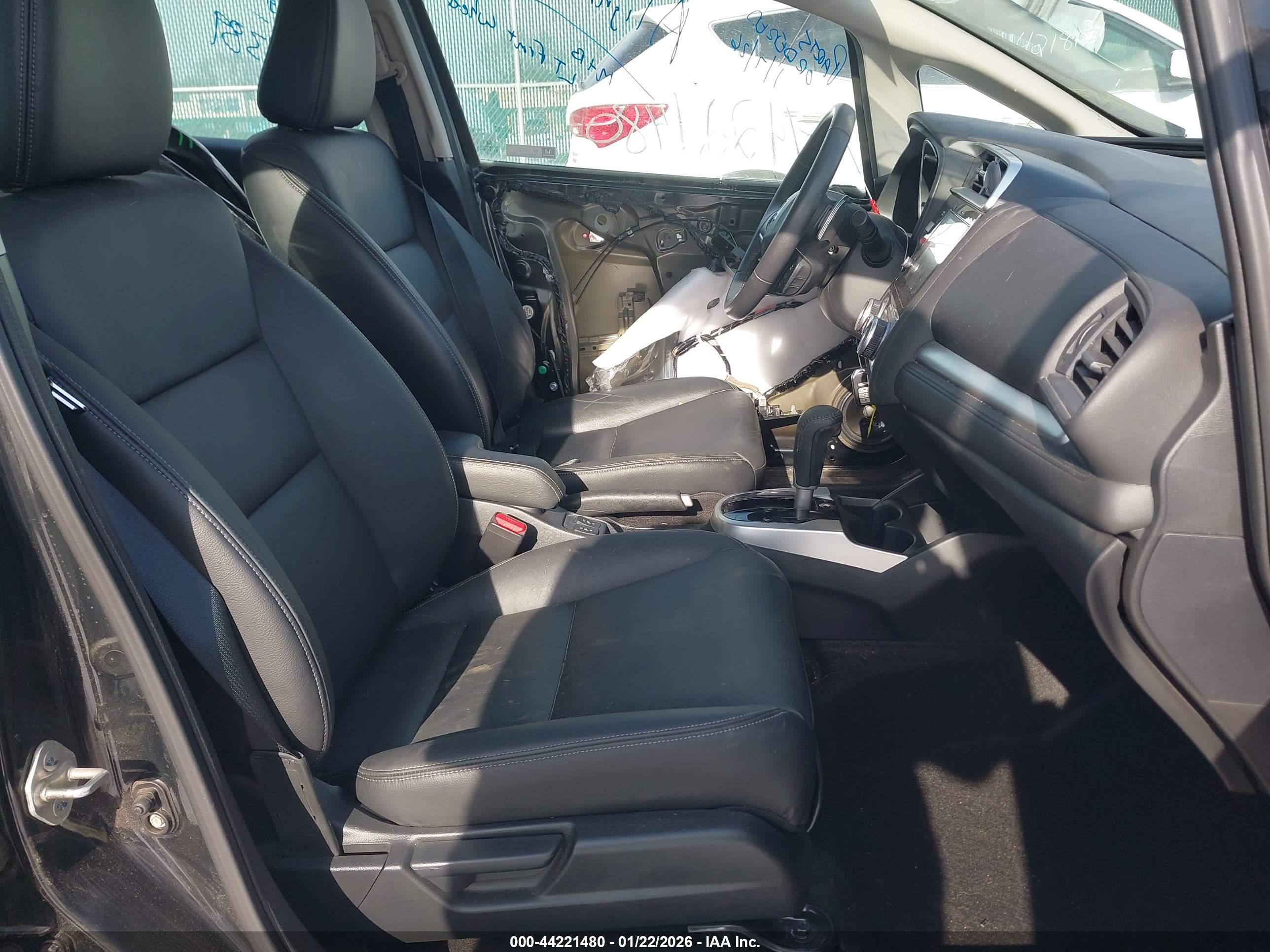 HONDA FIT image 5