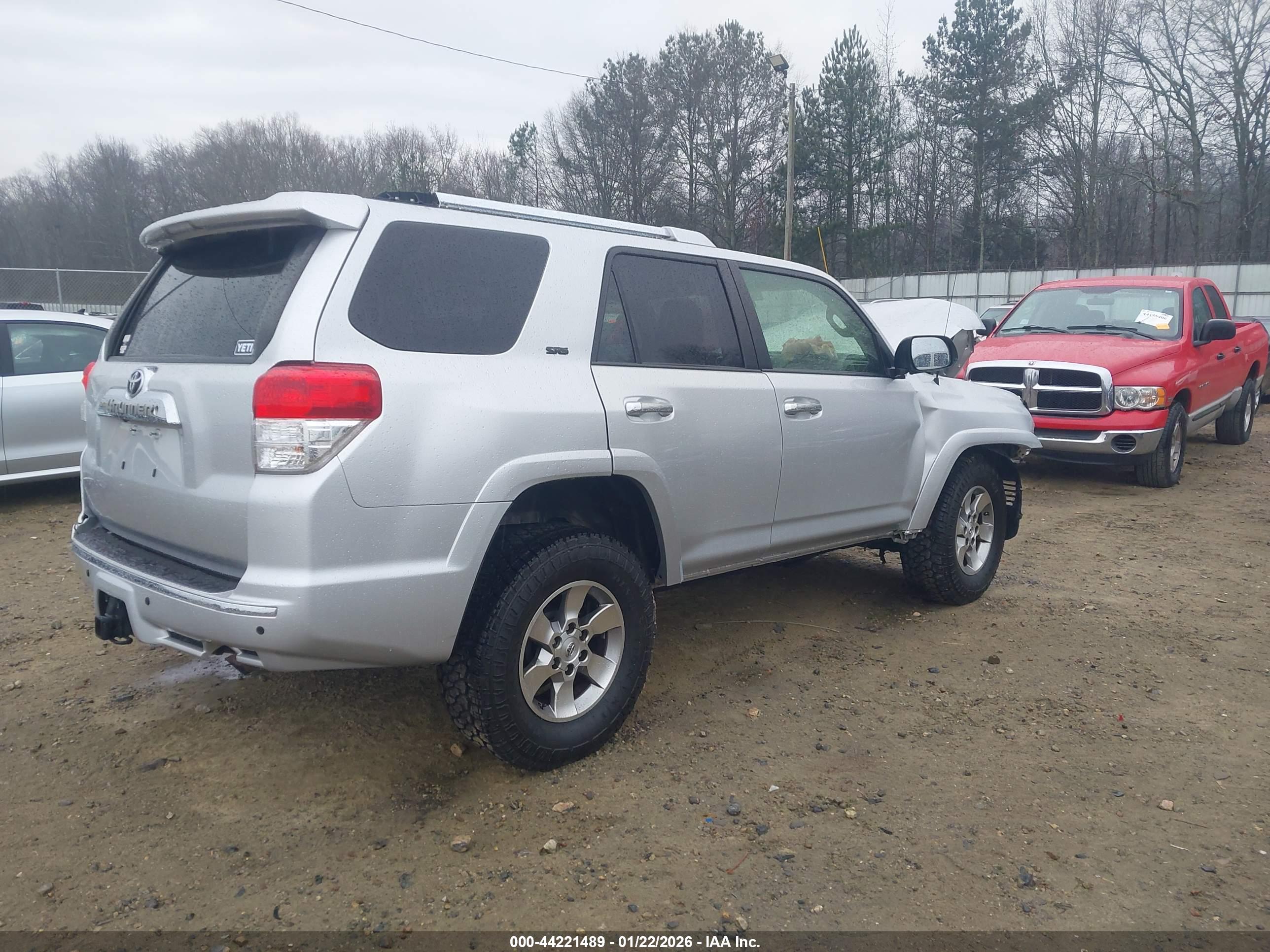 TOYOTA 4RUNNER image 4