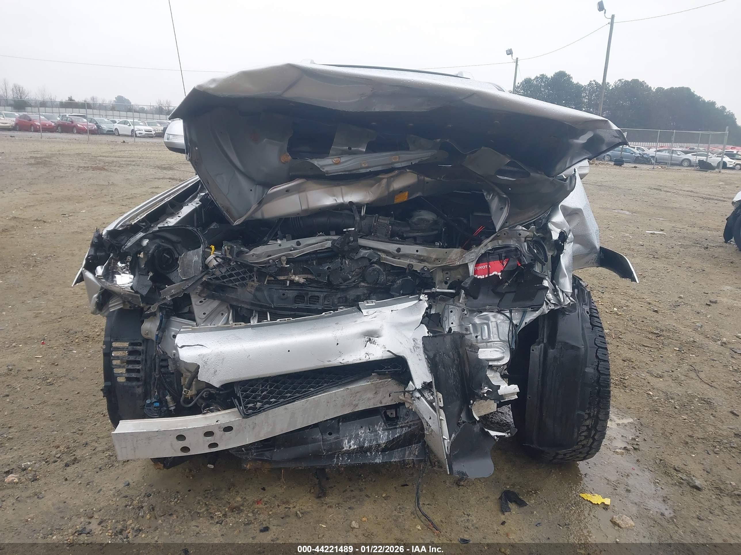 TOYOTA 4RUNNER image 6