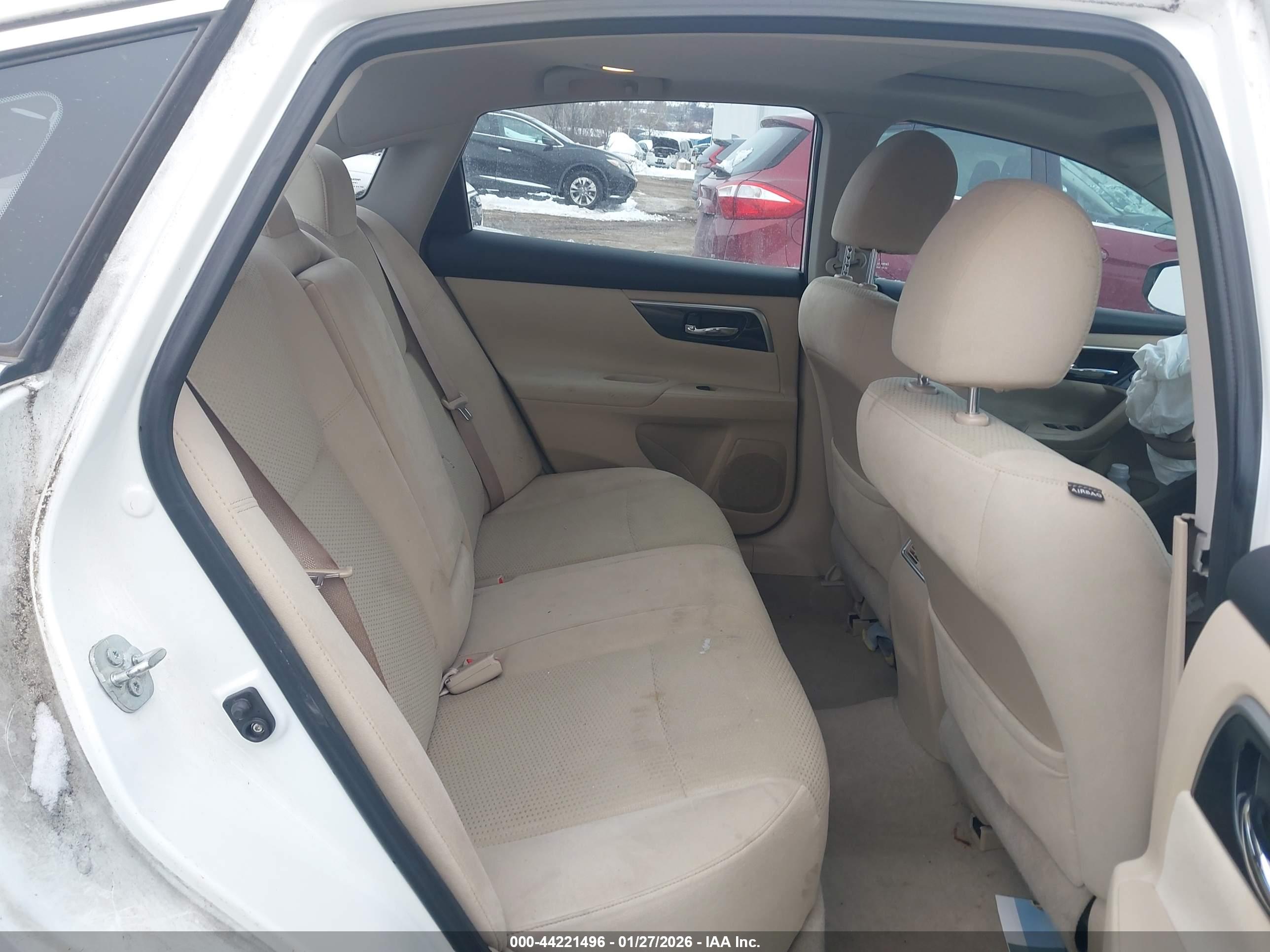 NISSAN ALTIMA image 8