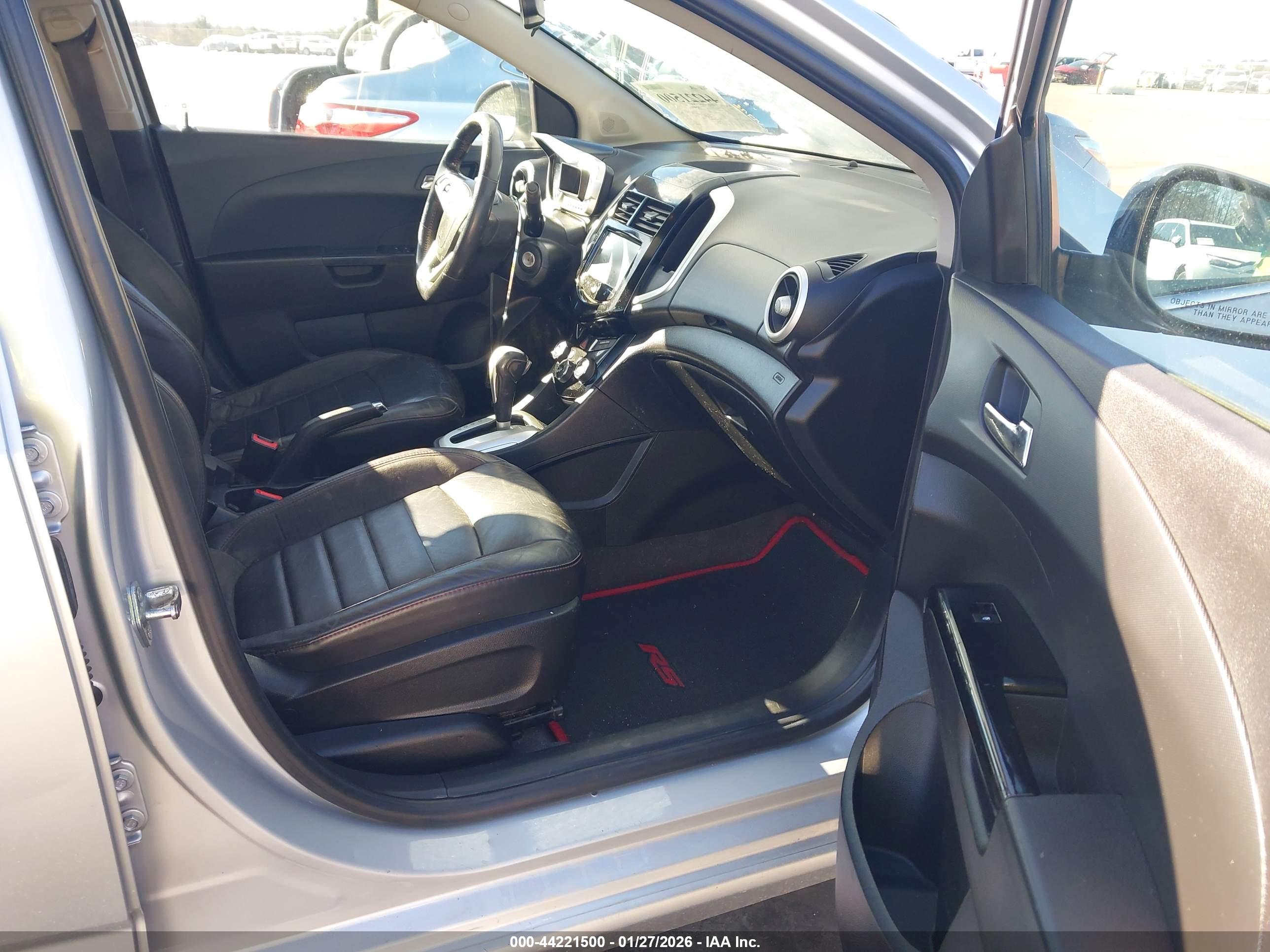 CHEVROLET SONIC image 5