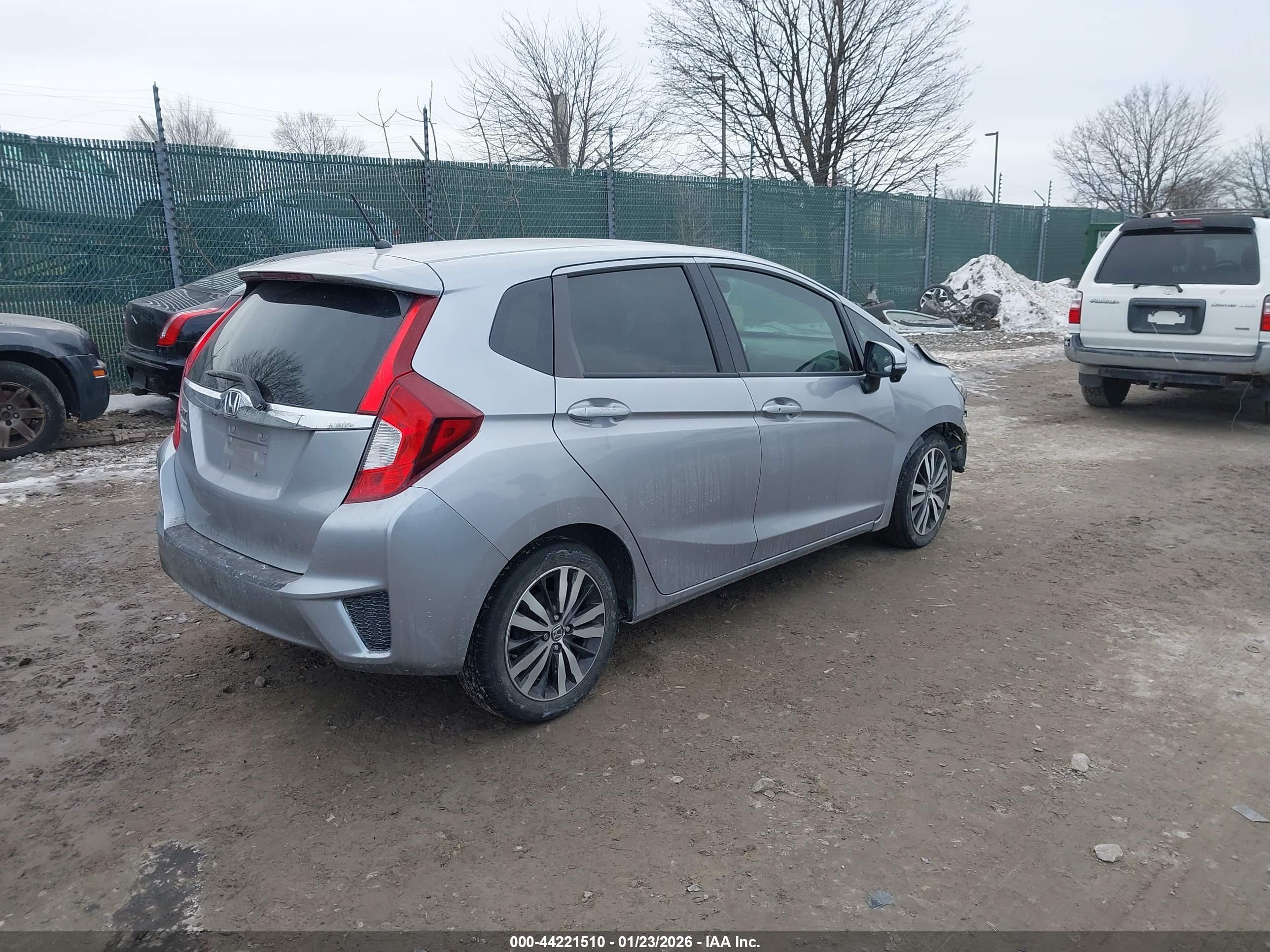 HONDA FIT image 4