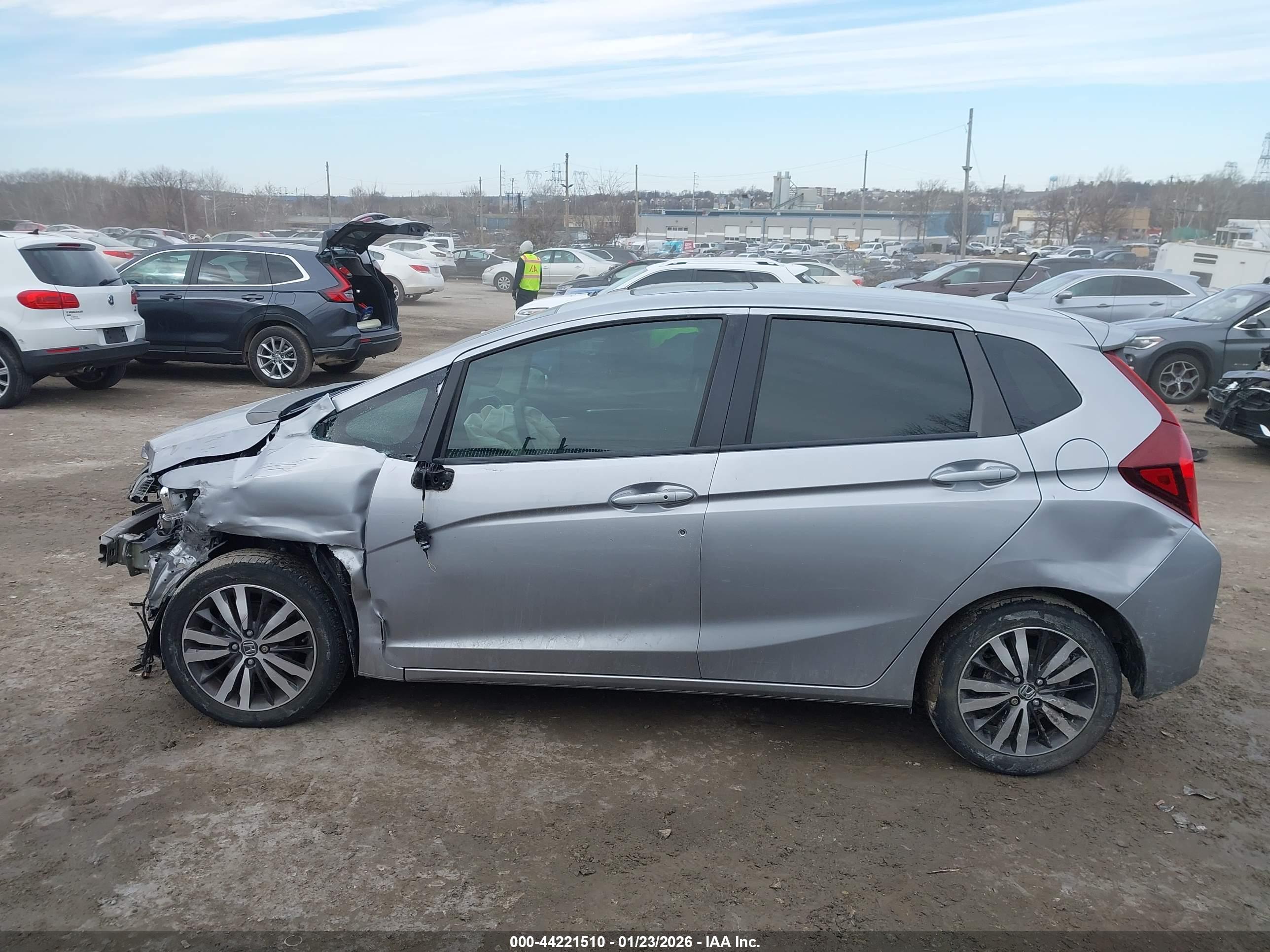 HONDA FIT image 6
